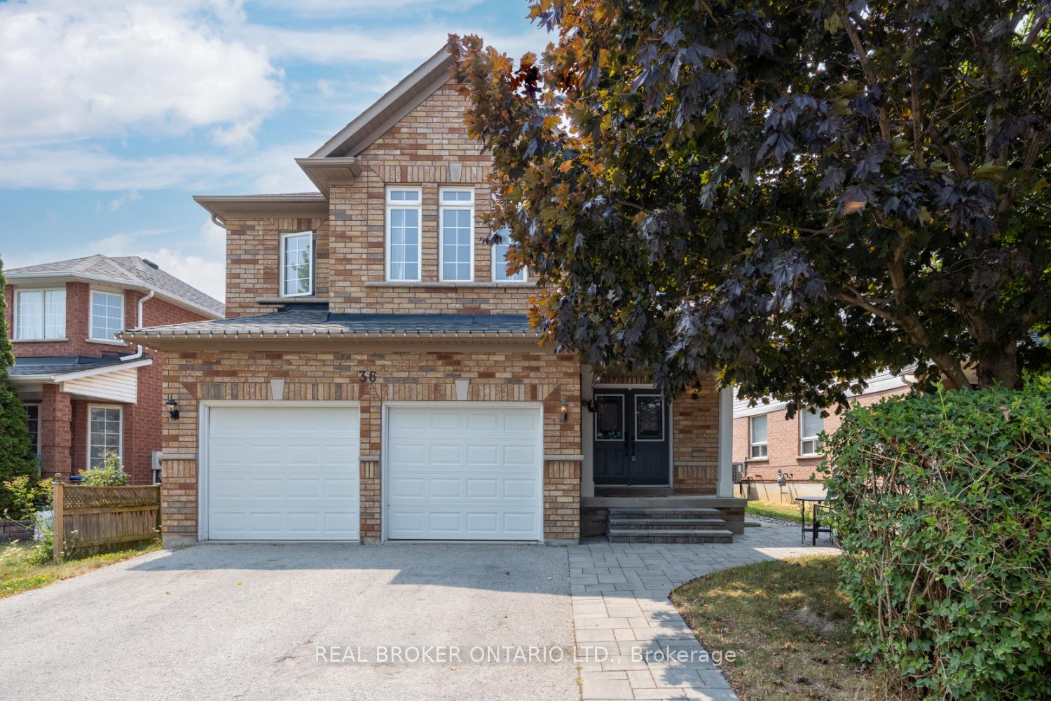 Photo 2 of 36 West Side Drive, Clarington, Bowmanville — HOMEH
