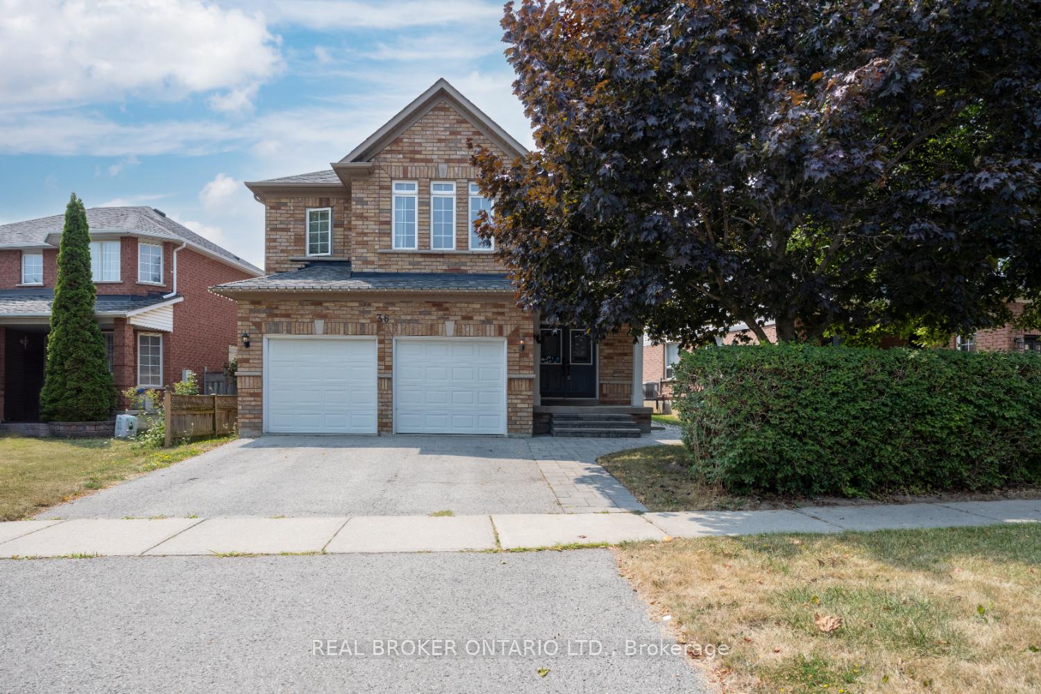 Photo 3 of 36 West Side Drive, Clarington, Bowmanville — HOMEH