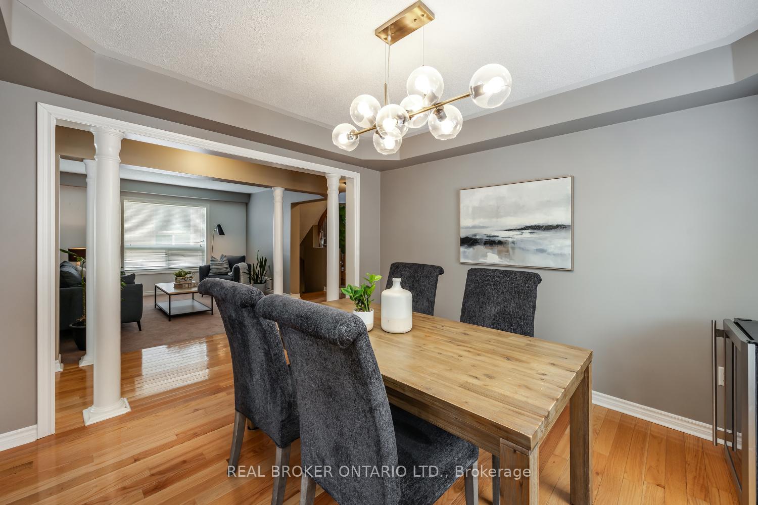 Photo 11 of 36 West Side Drive, Clarington, Bowmanville — HOMEH