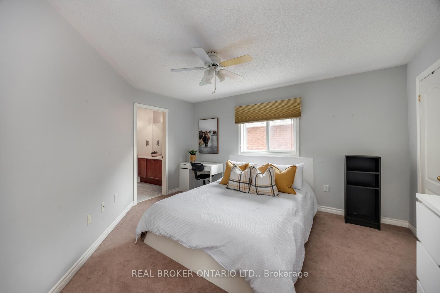 Photo 27 of 36 West Side Drive, Clarington, Bowmanville — HOMEH