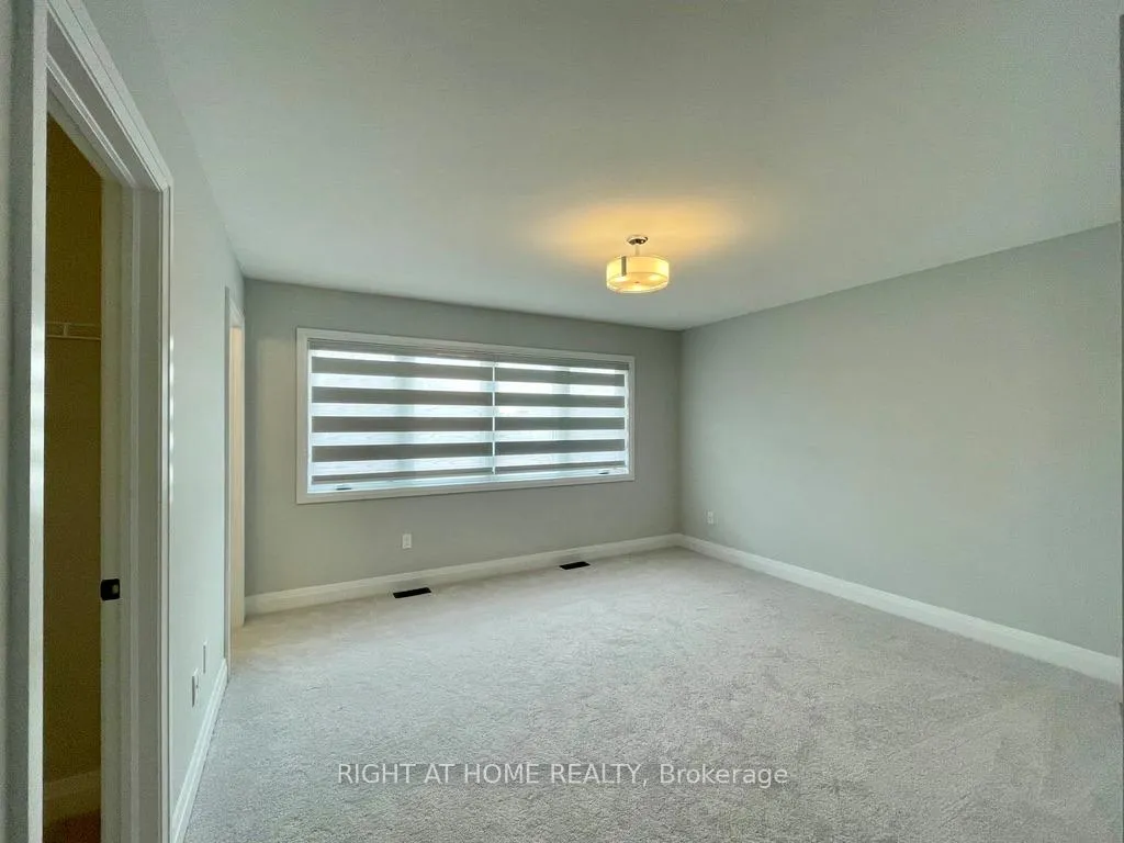 Photo 9 of 14 Sweet Cicely Street, Springwater, Midhurst — HOMEH