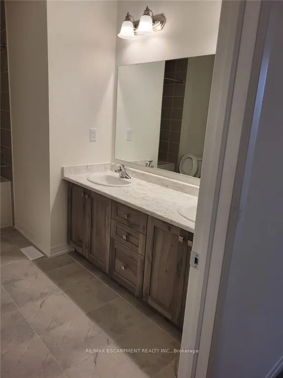 Photo 9 of 113 Freedom Crescent, Hamilton, Mount Hope — HOMEH