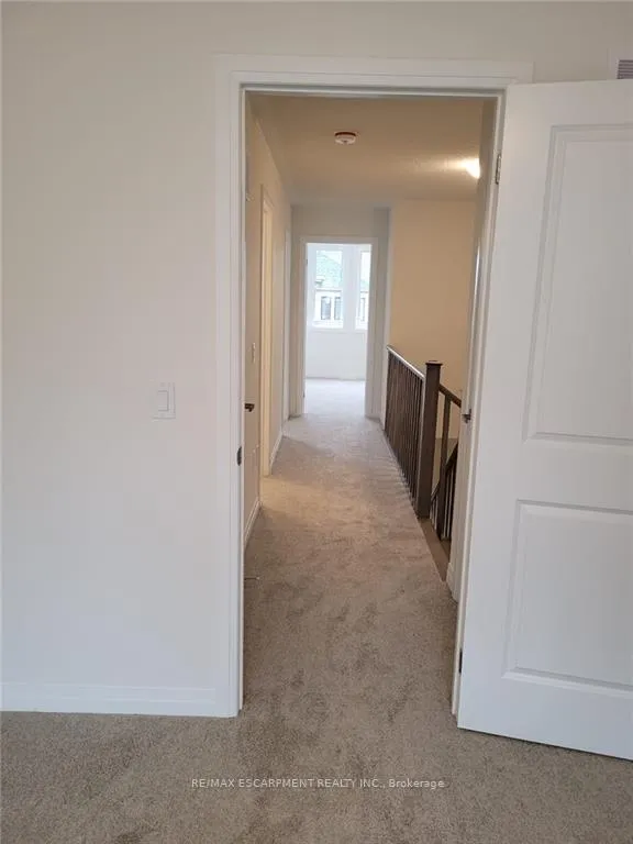 Photo 11 of 113 Freedom Crescent, Hamilton, Mount Hope — HOMEH