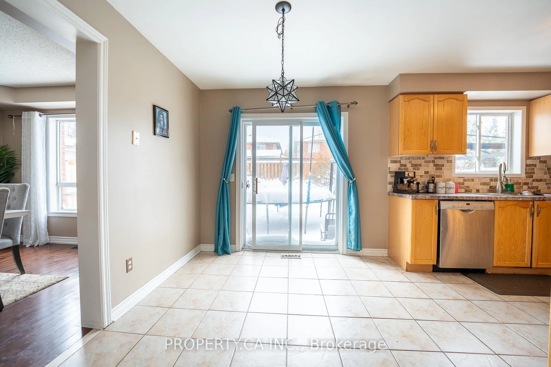 Photo 9 of 12 Wice Road, Barrie, Holly — HOMEH