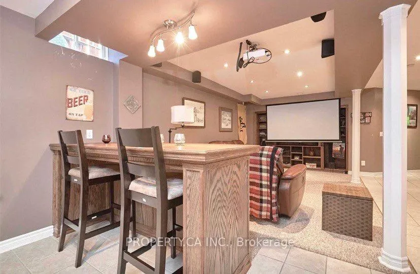 Photo 14 of 12 Wice Road, Barrie, Holly — HOMEH