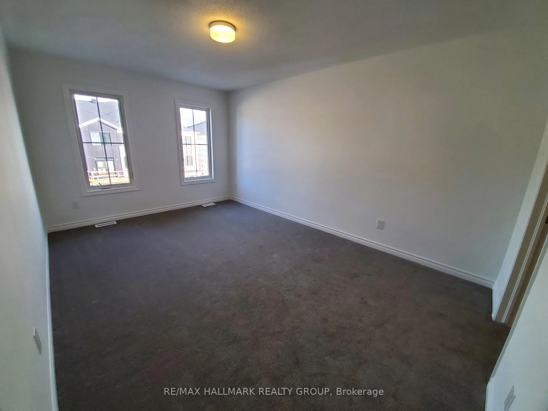 Photo 15 of 85 Ballinora Way, Ottawa, Stittsville (North) — HOMEH