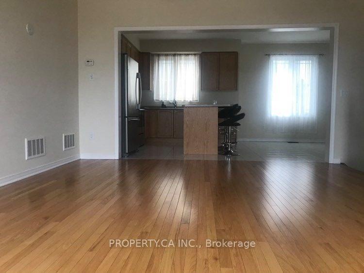 Photo 13 of 420 Dougall Avenue, Caledon, Rural Caledon — HOMEH