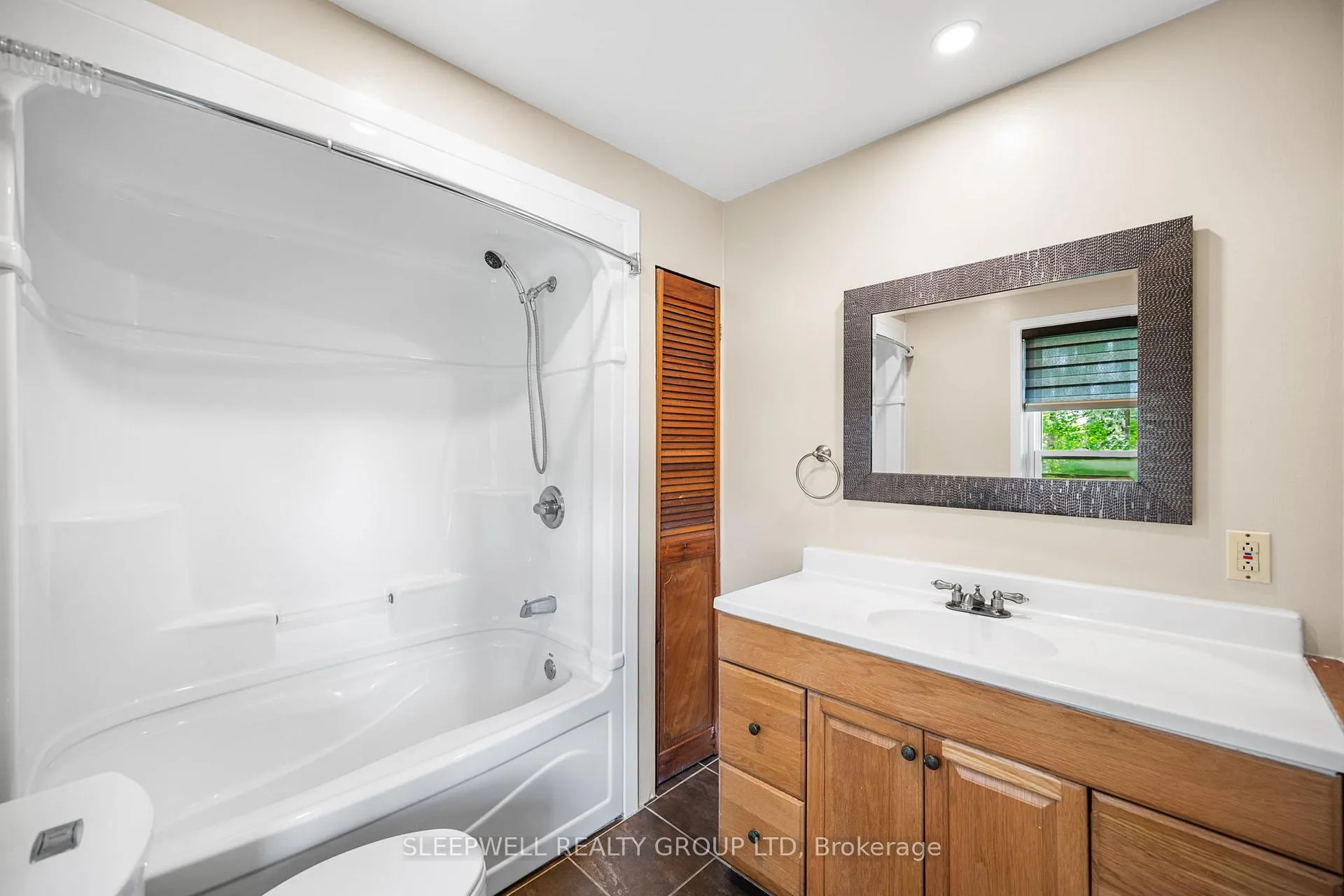 Photo 15 of 3529 Carp Road, Ottawa, Carp — HOMEH