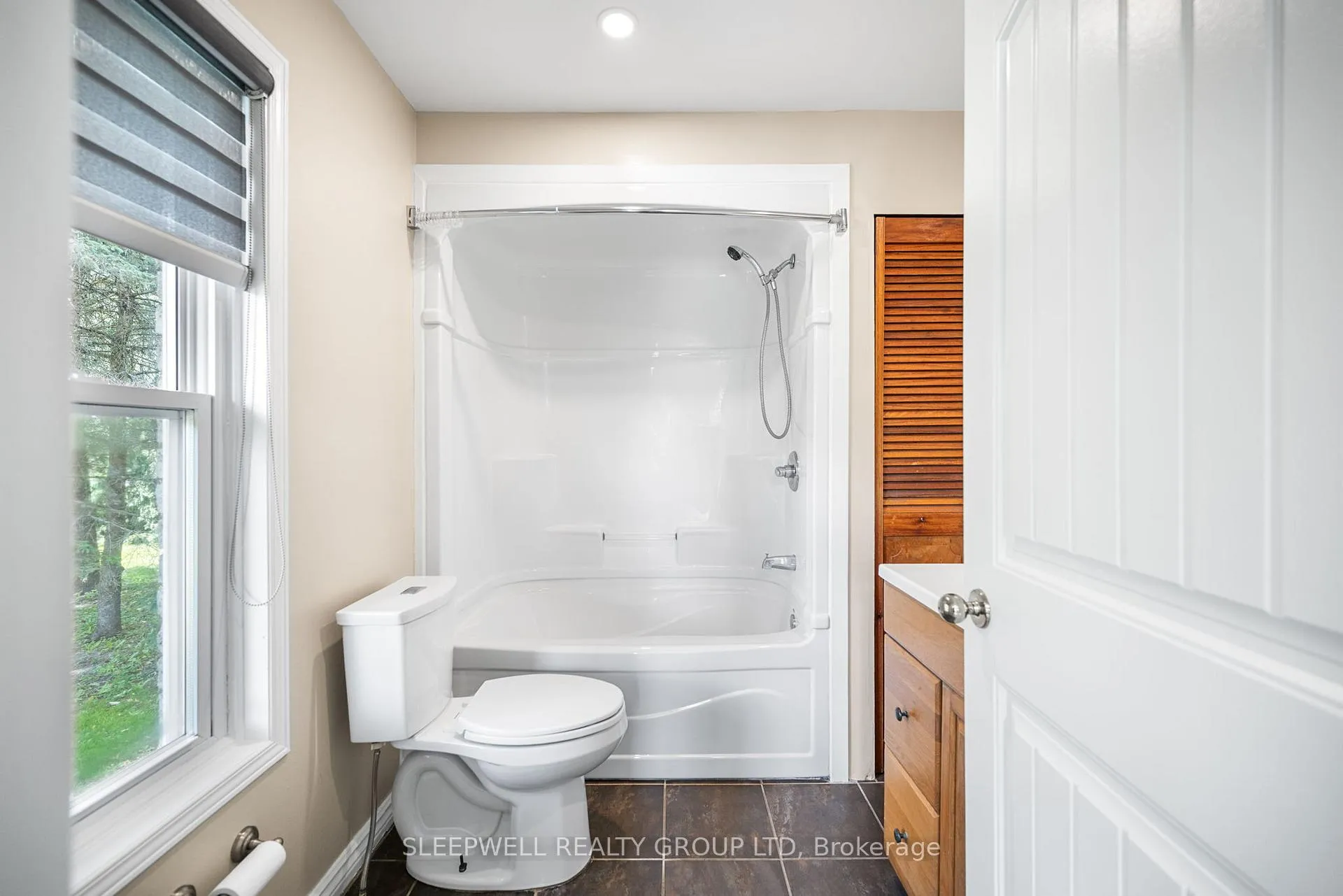 Photo 16 of 3529 Carp Road, Ottawa, Carp — HOMEH