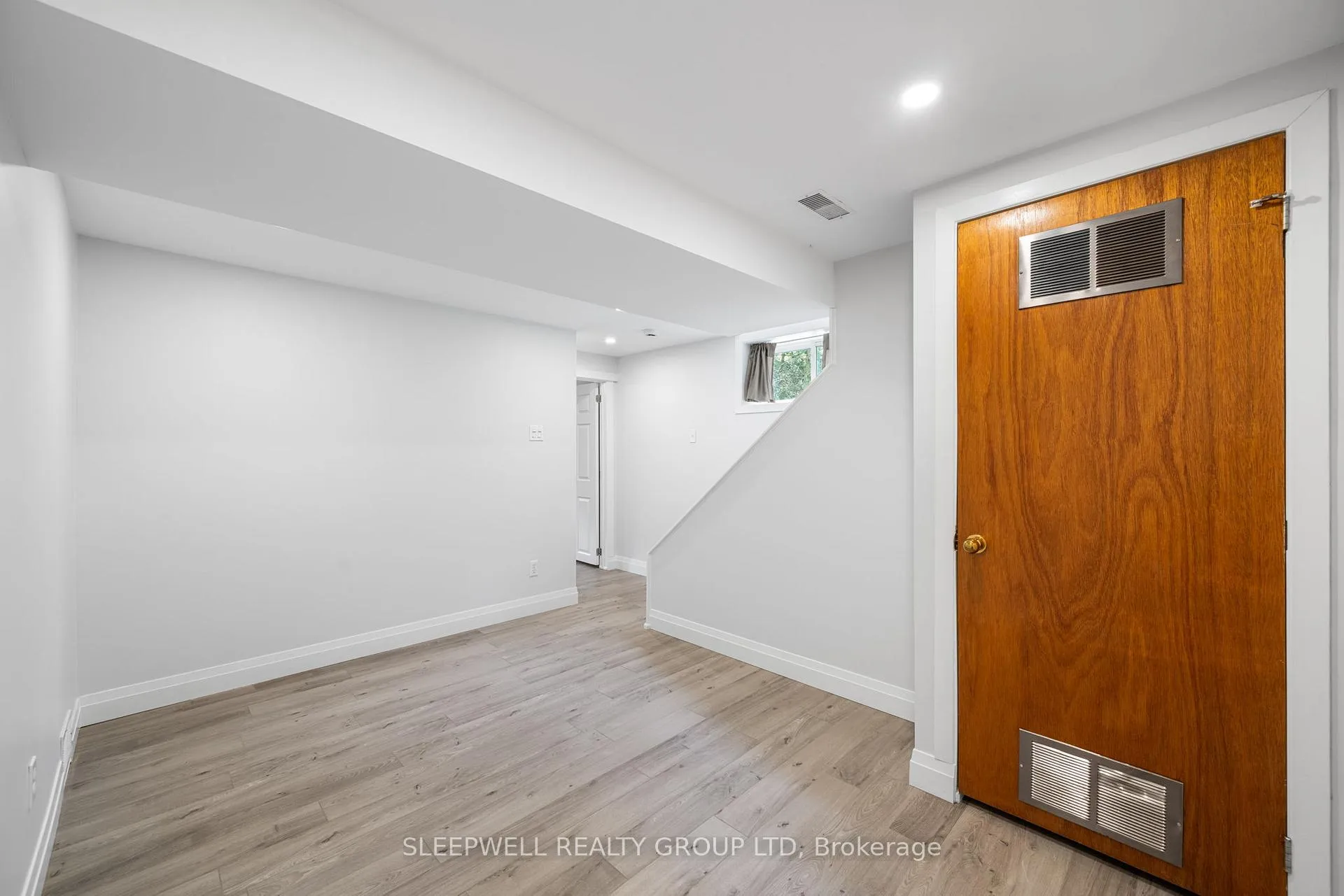 Photo 23 of 3529 Carp Road, Ottawa, Carp — HOMEH