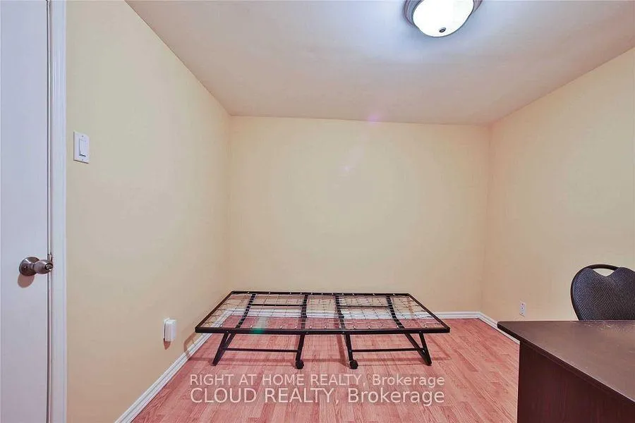 Photo 6 of Unit BASEMENT, 29 Holsworthy Crescent, Markham, German Mills — HOMEH