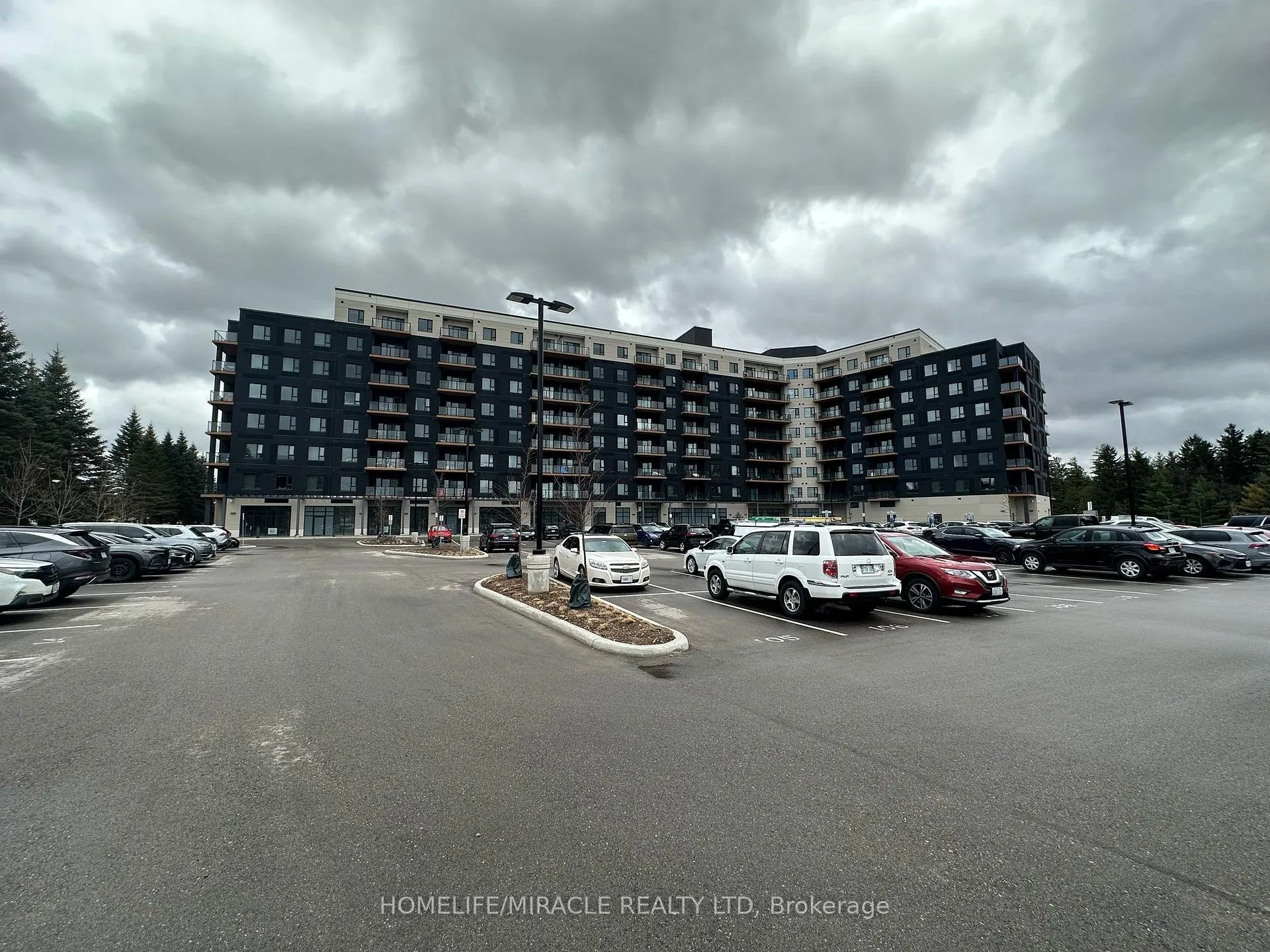 Front of Unit 418, 525 New Dundee Road