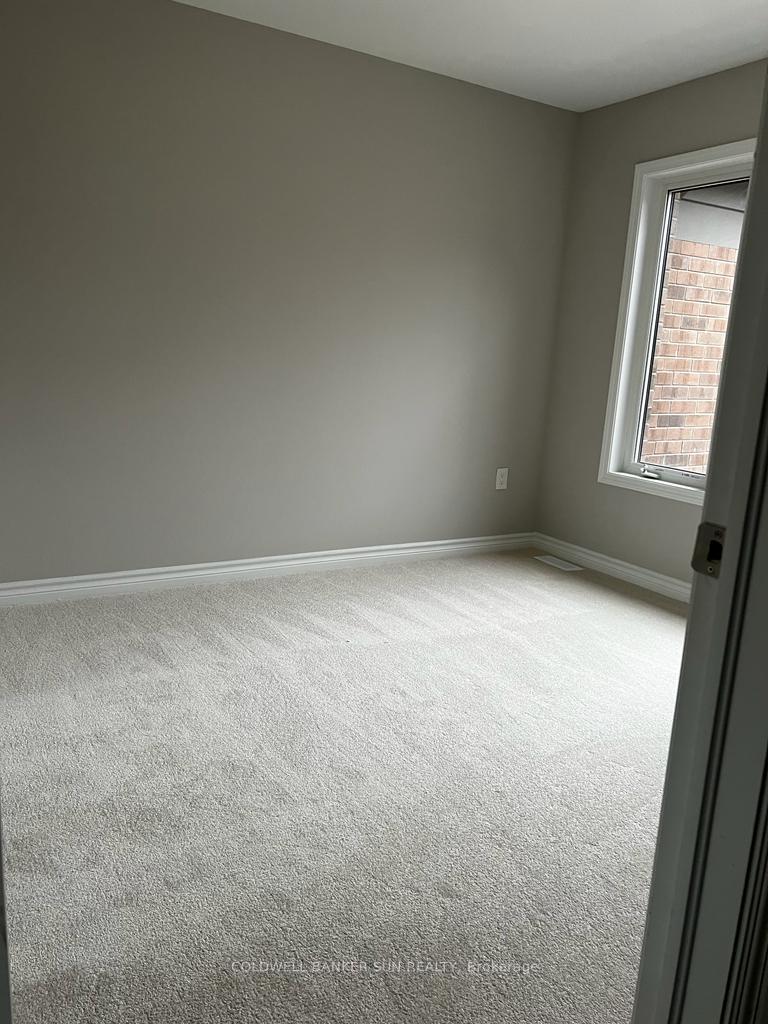 Photo 7 of 22 Keppel Circle, Brampton, Northwest Brampton — HOMEH