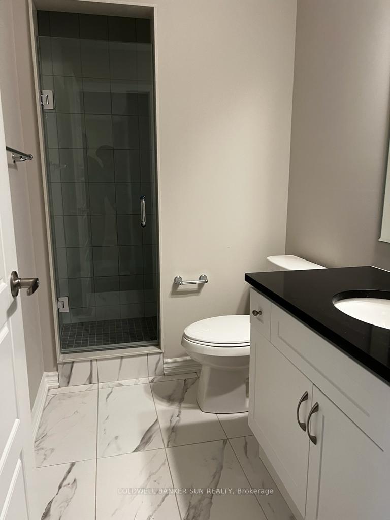 Photo 12 of 22 Keppel Circle, Brampton, Northwest Brampton — HOMEH