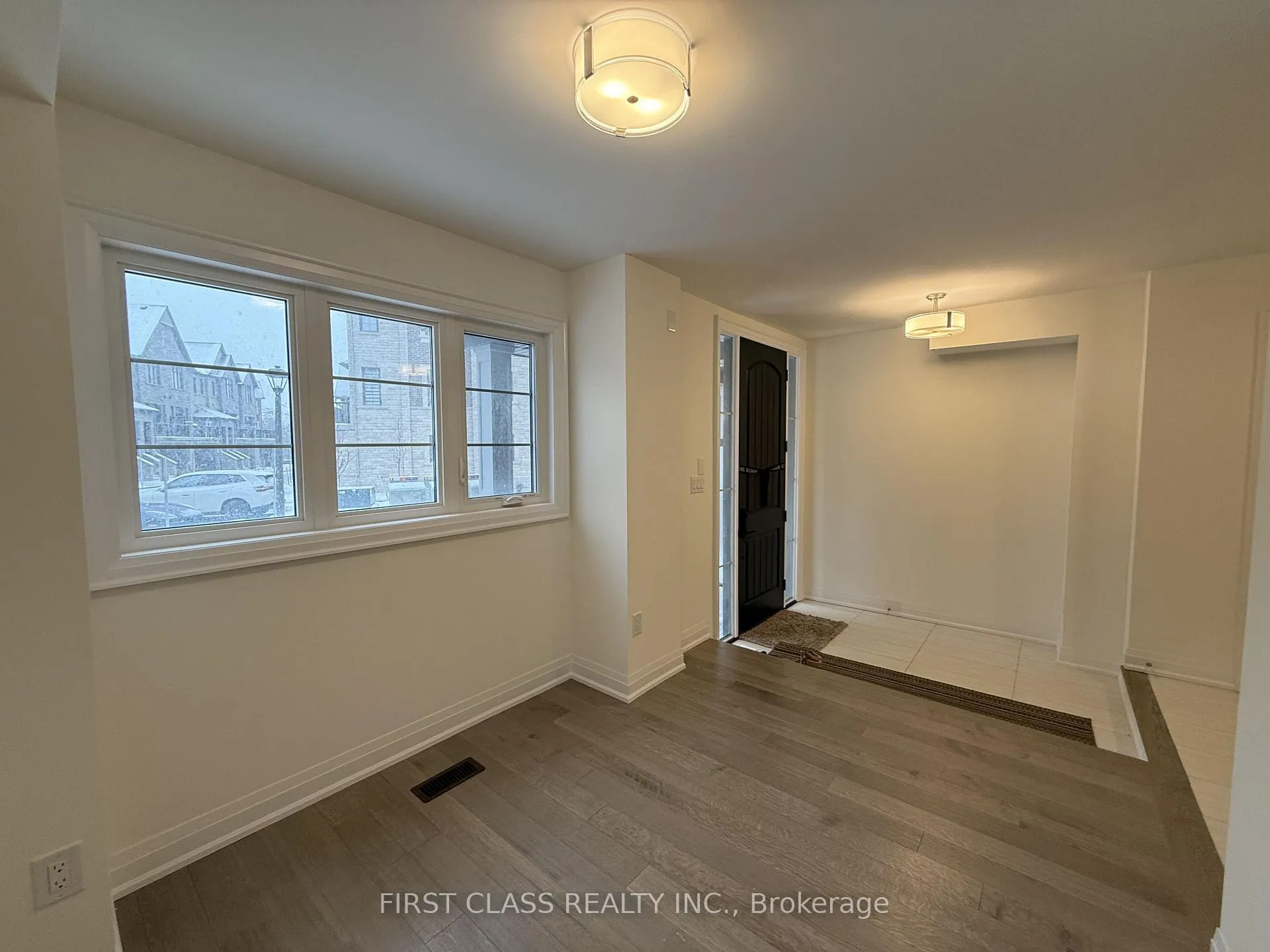 Photo 2 of 28 Gardeners Lane, Markham, Angus Glen — HOMEH