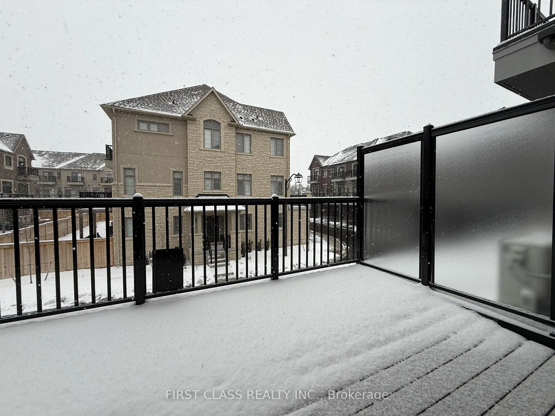 Photo 13 of 28 Gardeners Lane, Markham, Angus Glen — HOMEH