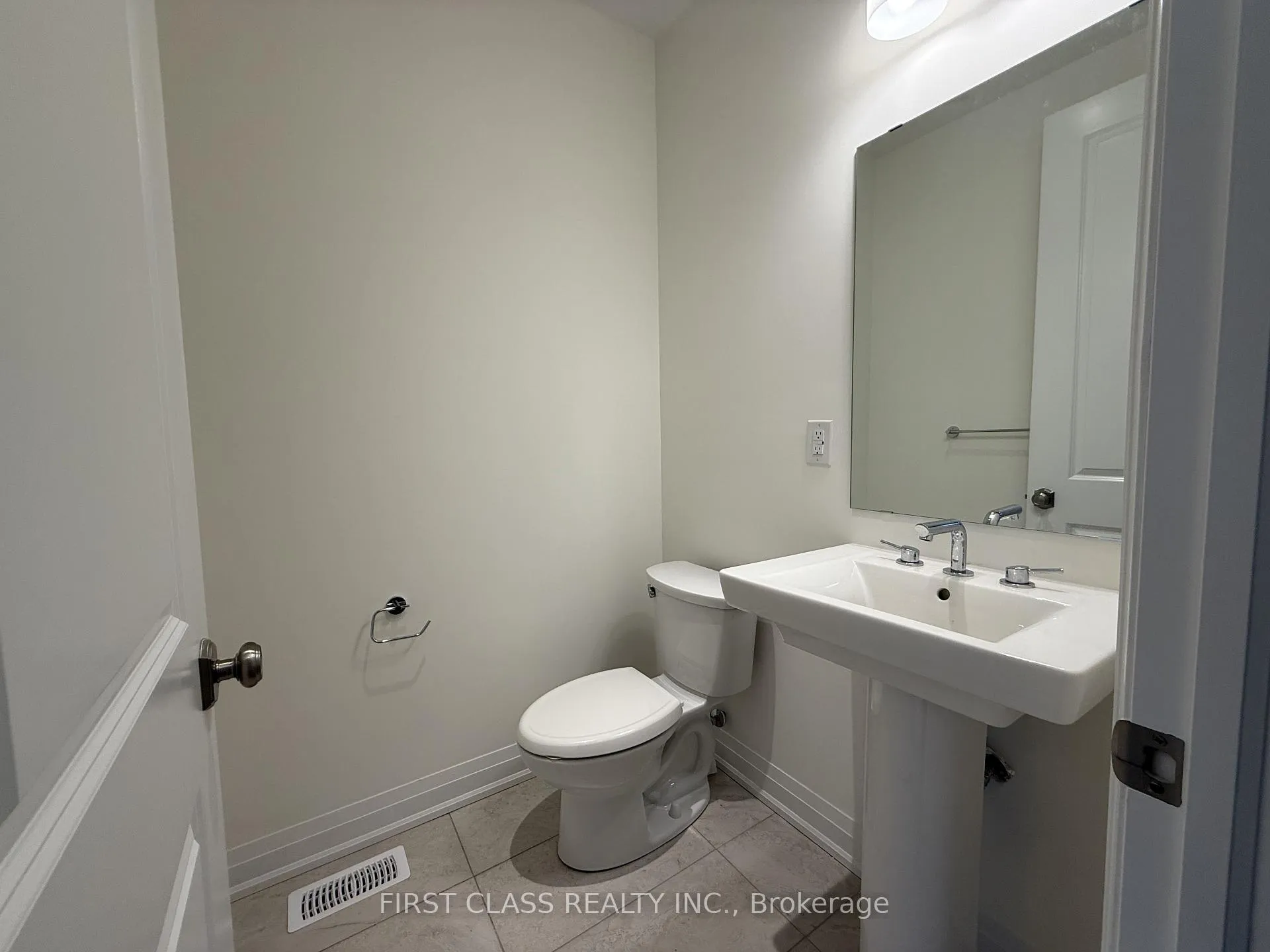 Photo 17 of 28 Gardeners Lane, Markham, Angus Glen — HOMEH