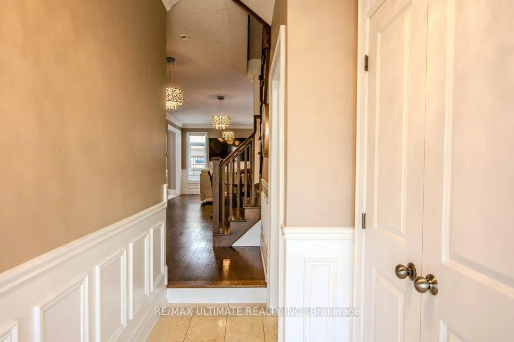 Photo 2 of Unit Upper, 38 Catherine Drive, Barrie, Painswick South — HOMEH