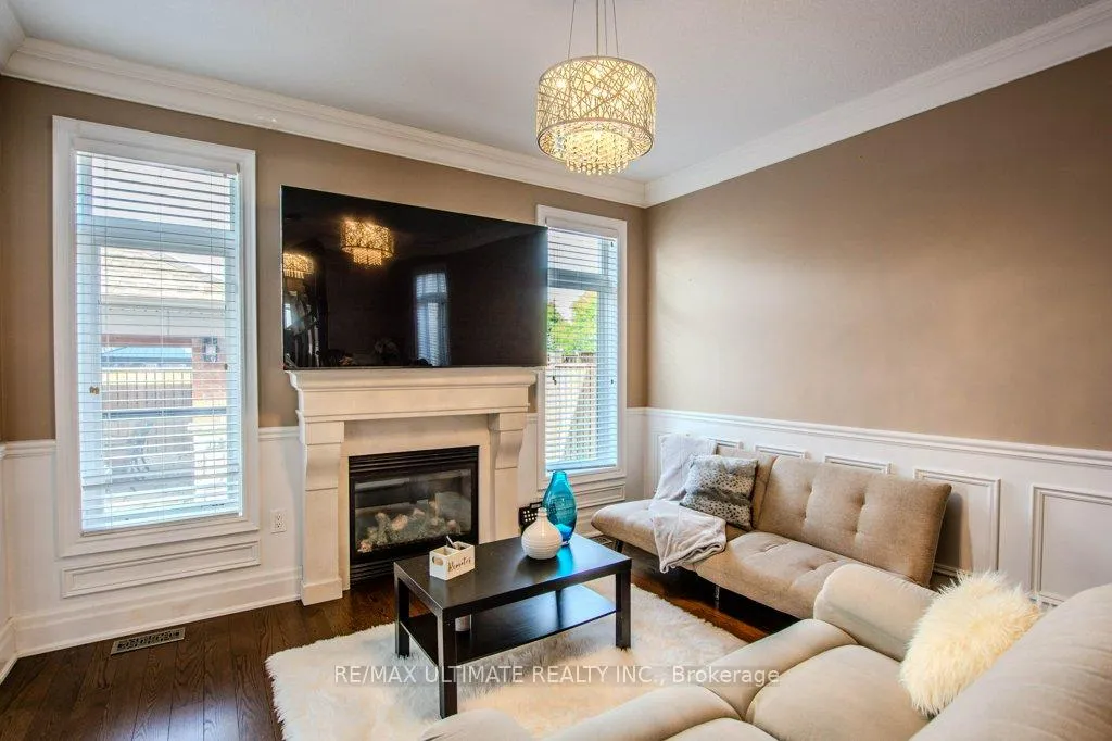 Photo 7 of Unit Upper, 38 Catherine Drive, Barrie, Painswick South — HOMEH