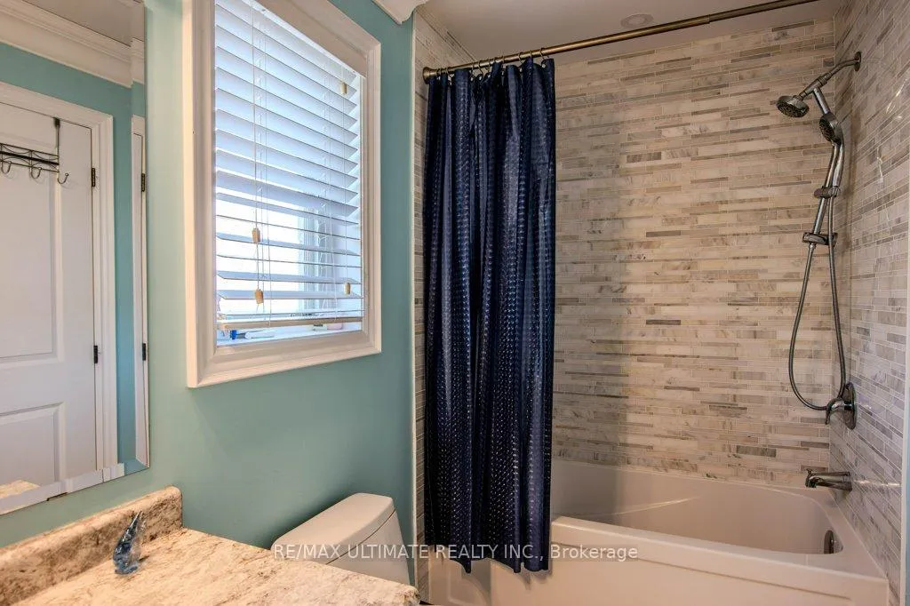 Photo 27 of Unit Upper, 38 Catherine Drive, Barrie, Painswick South — HOMEH