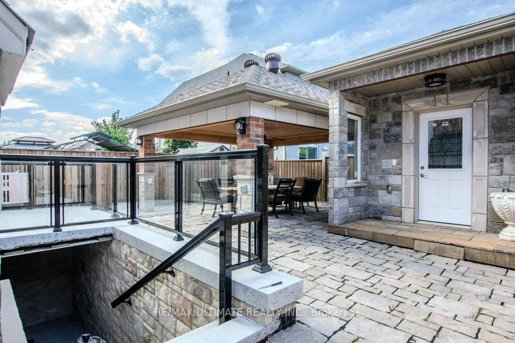 Photo 37 of Unit Upper, 38 Catherine Drive, Barrie, Painswick South — HOMEH