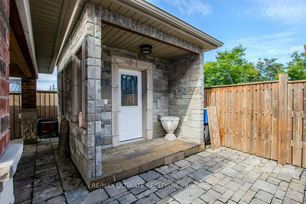 Photo 38 of Unit Upper, 38 Catherine Drive, Barrie, Painswick South — HOMEH