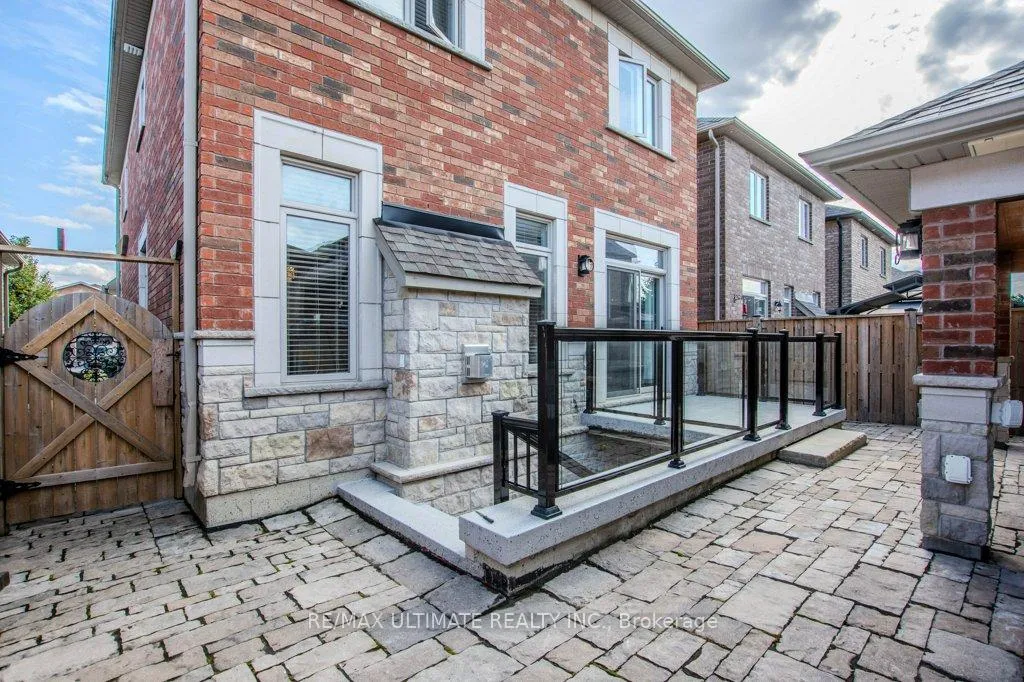 Photo 39 of Unit Upper, 38 Catherine Drive, Barrie, Painswick South — HOMEH