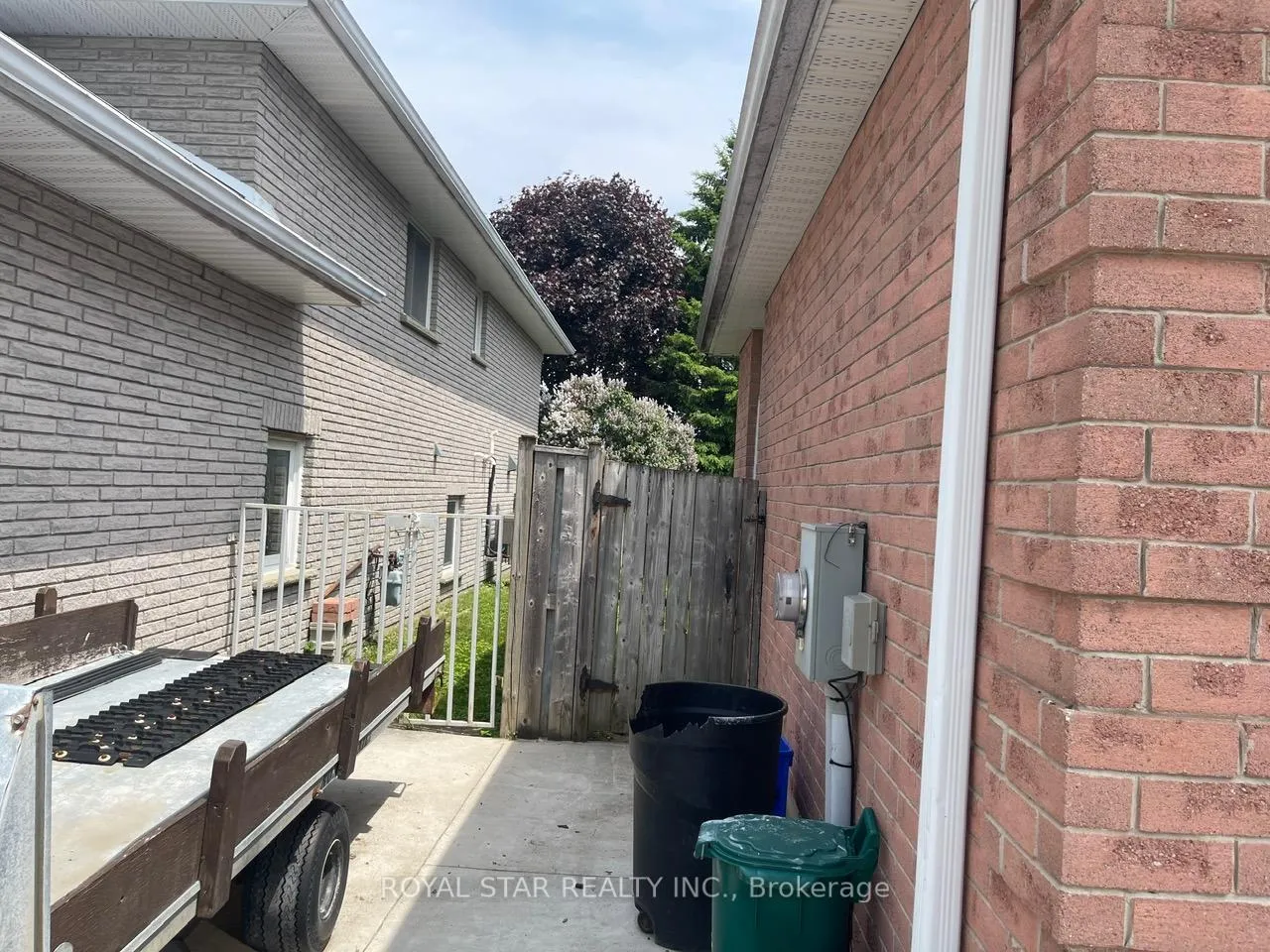 Photo 37 of 563 Park Avenue, Shelburne — HOMEH