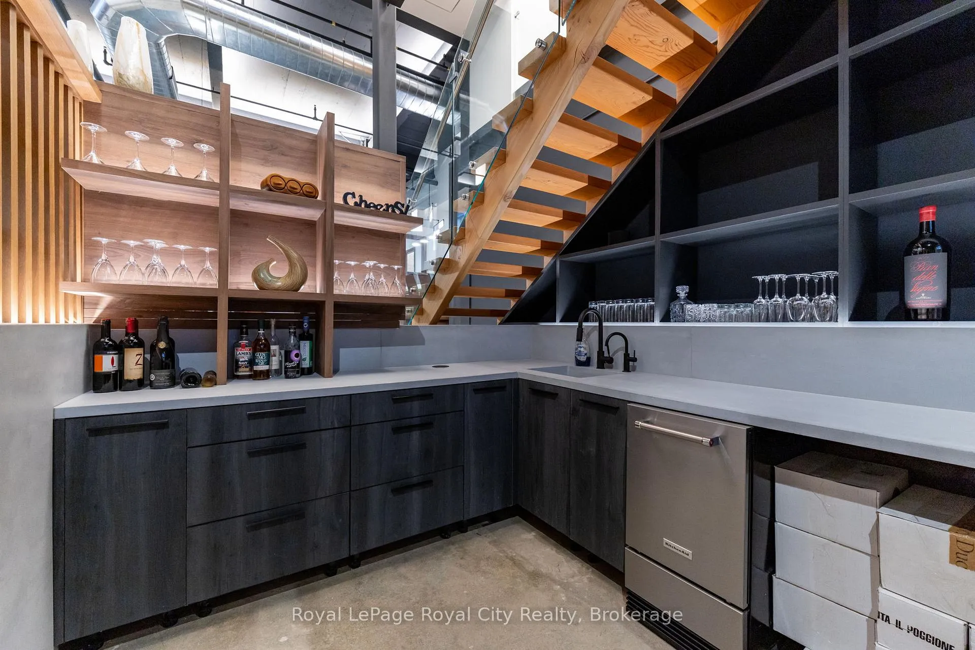 Photo 5 of 55 Norfolk Street, Guelph, Downtown — HOMEH