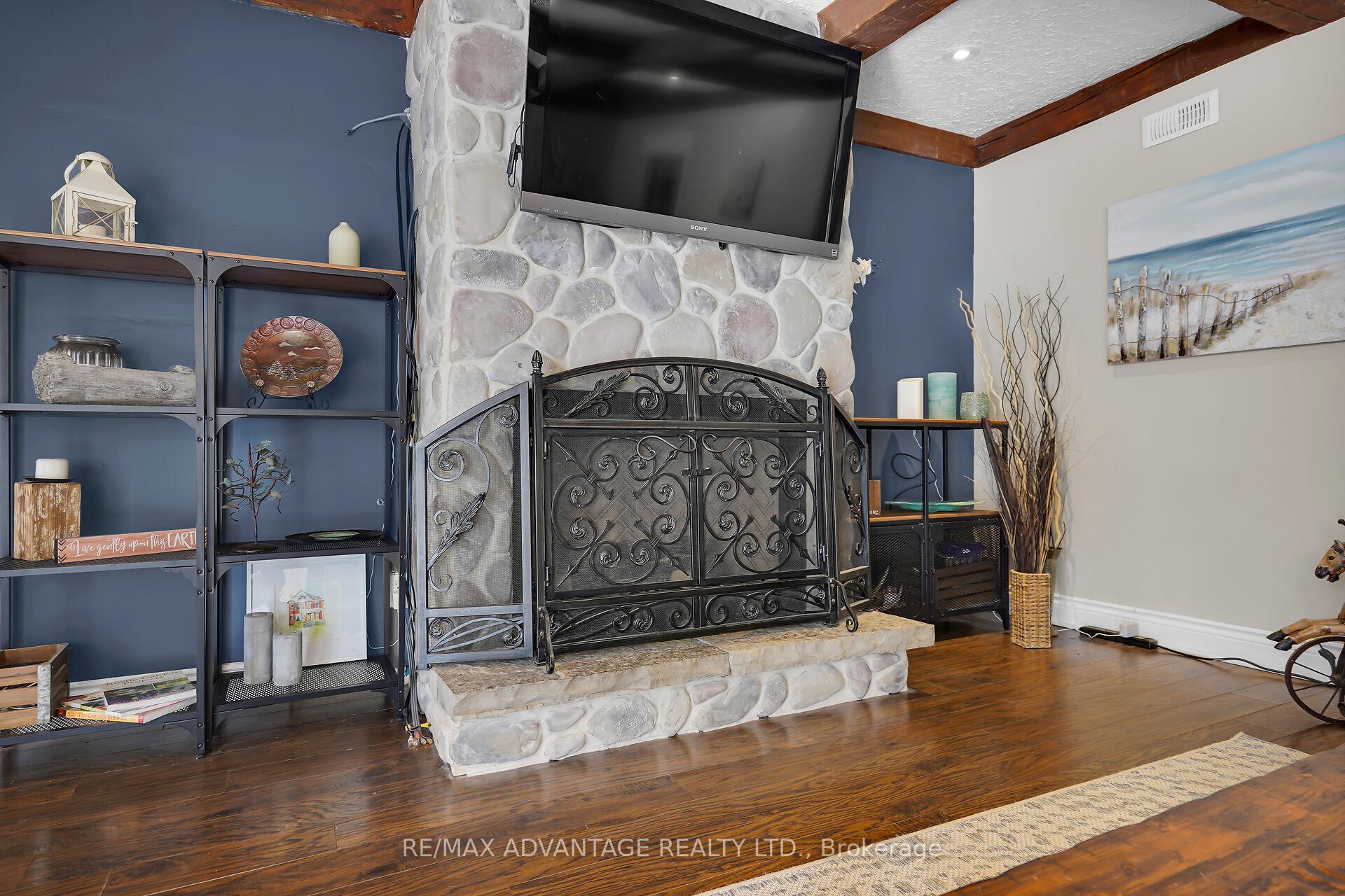 Photo 10 of 64 Crescent Avenue, Central Elgin, Lynhurst — HOMEH
