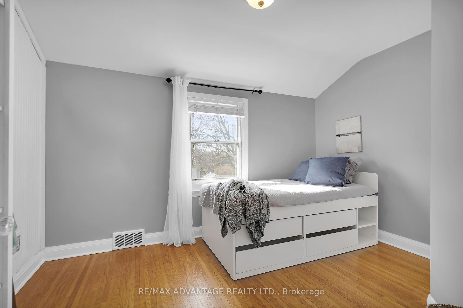 Photo 37 of 64 Crescent Avenue, Central Elgin, Lynhurst — HOMEH