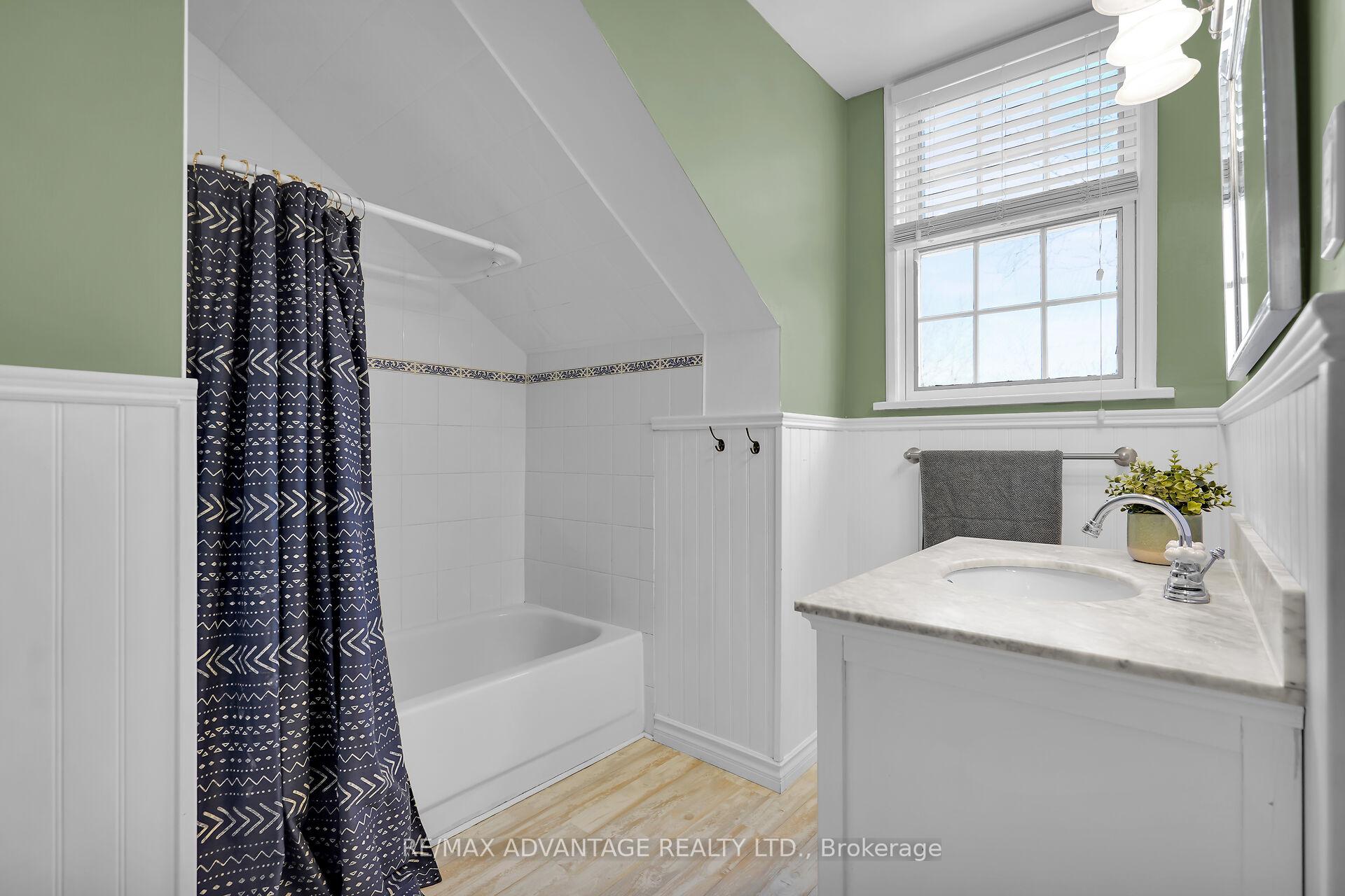 Photo 41 of 64 Crescent Avenue, Central Elgin, Lynhurst — HOMEH