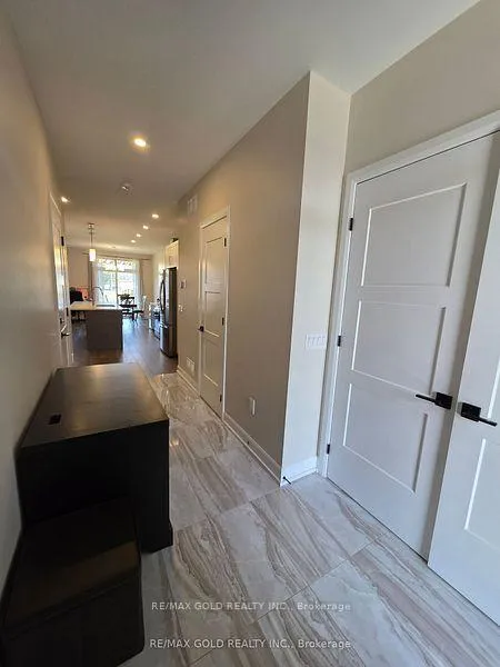 Photo 3 of 7154 Parsa Street, Niagara Falls, Brown — HOMEH