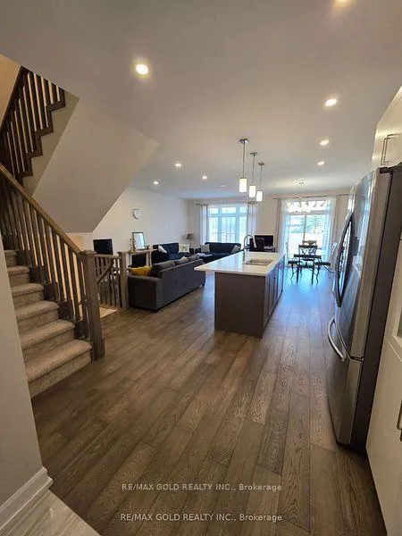 Photo 4 of 7154 Parsa Street, Niagara Falls, Brown — HOMEH