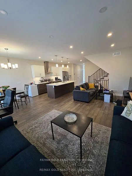 Photo 7 of 7154 Parsa Street, Niagara Falls, Brown — HOMEH
