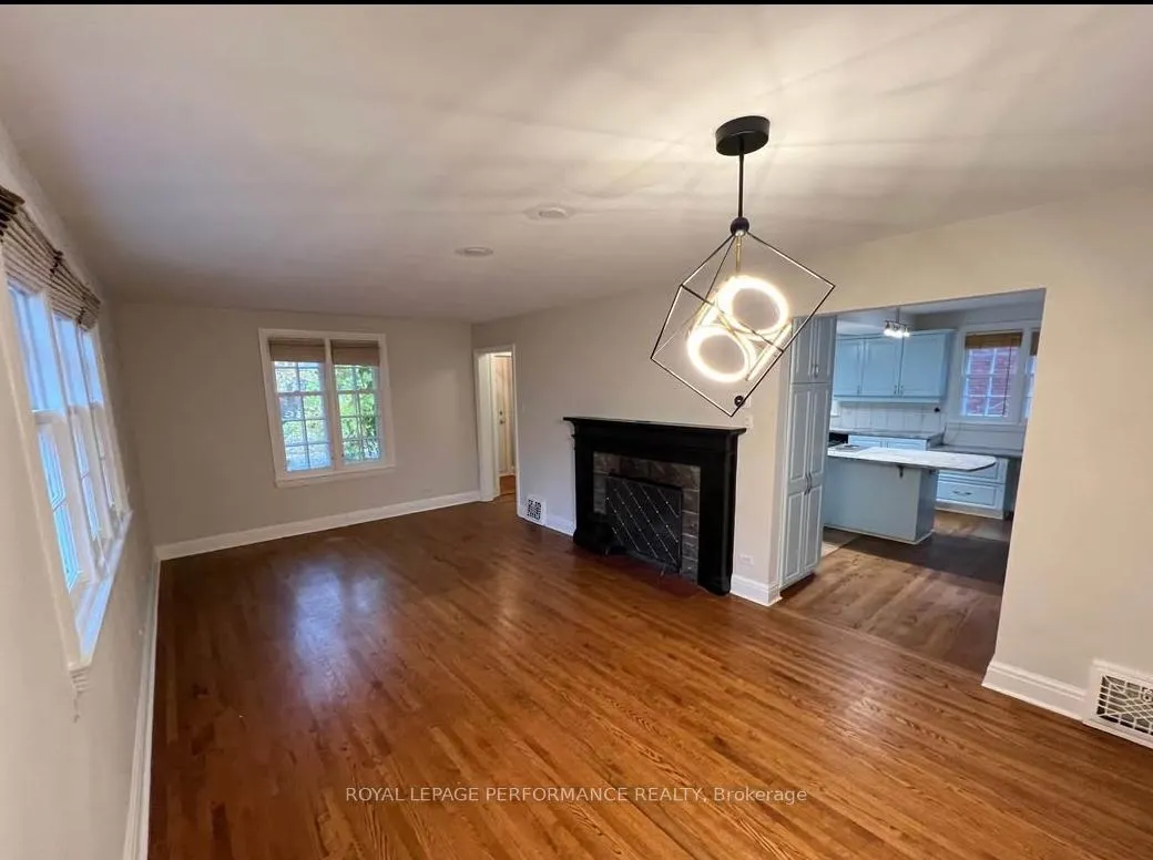 Photo 7 of 577 Mansfield Avenue S, Ottawa, McKellar Heights/Glabar Park — HOMEH