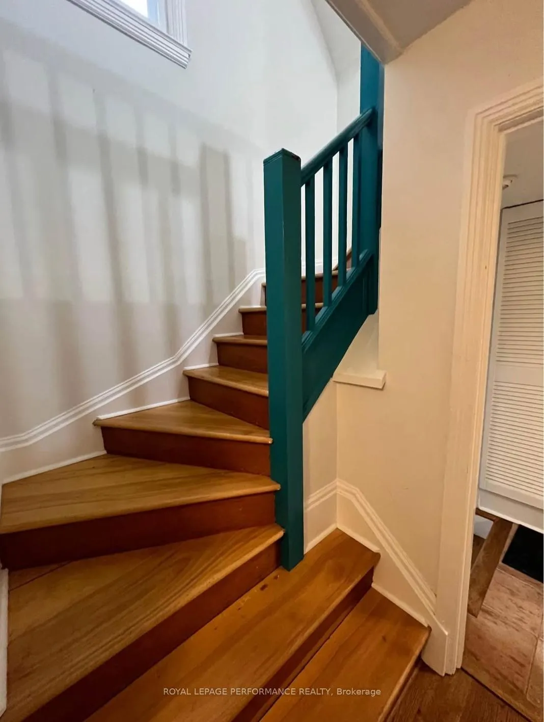 Photo 11 of 577 Mansfield Avenue S, Ottawa, McKellar Heights/Glabar Park — HOMEH
