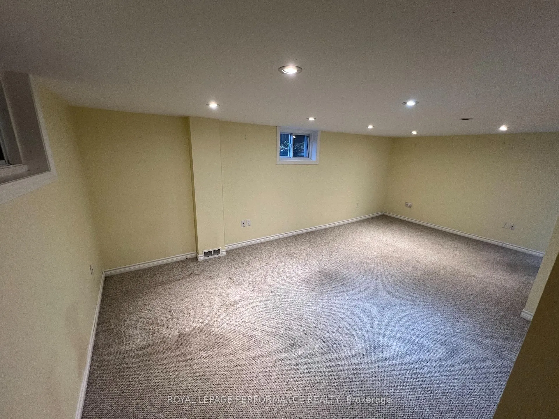 Photo 18 of 577 Mansfield Avenue S, Ottawa, McKellar Heights/Glabar Park — HOMEH