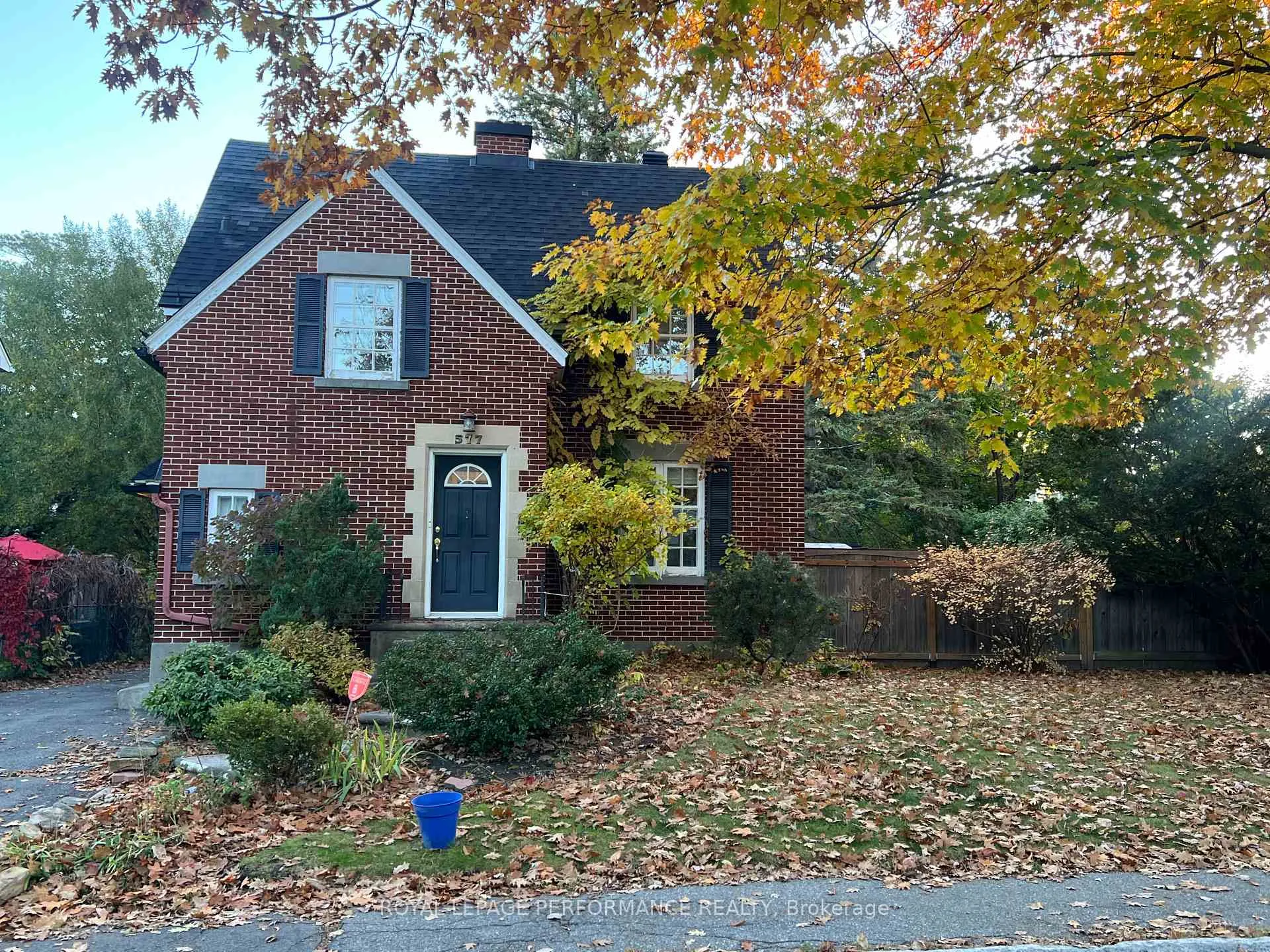 Photo 21 of 577 Mansfield Avenue S, Ottawa, McKellar Heights/Glabar Park — HOMEH