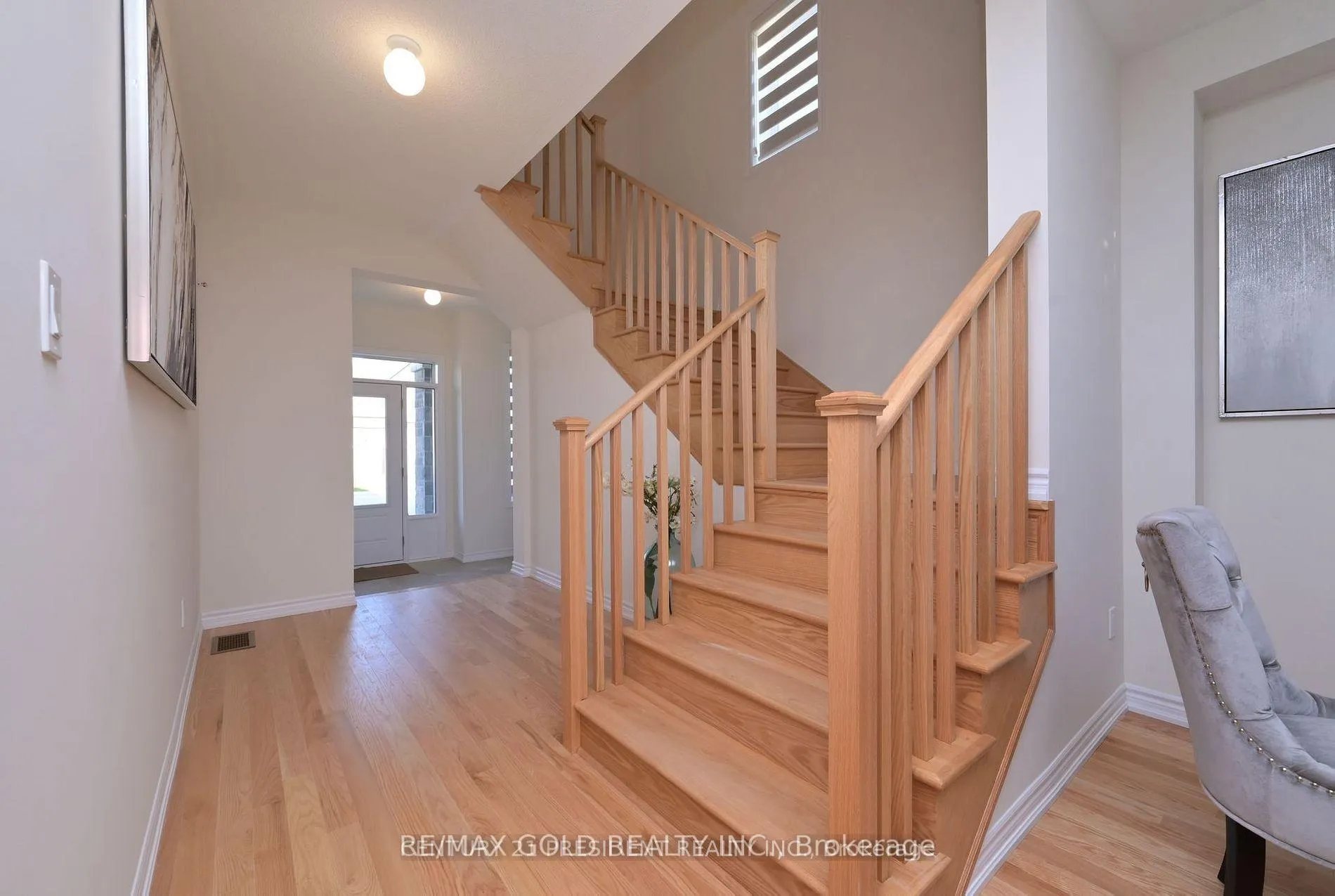 Photo 18 of 161 Terry Fox Drive, Barrie, Rural Barrie Southeast — HOMEH