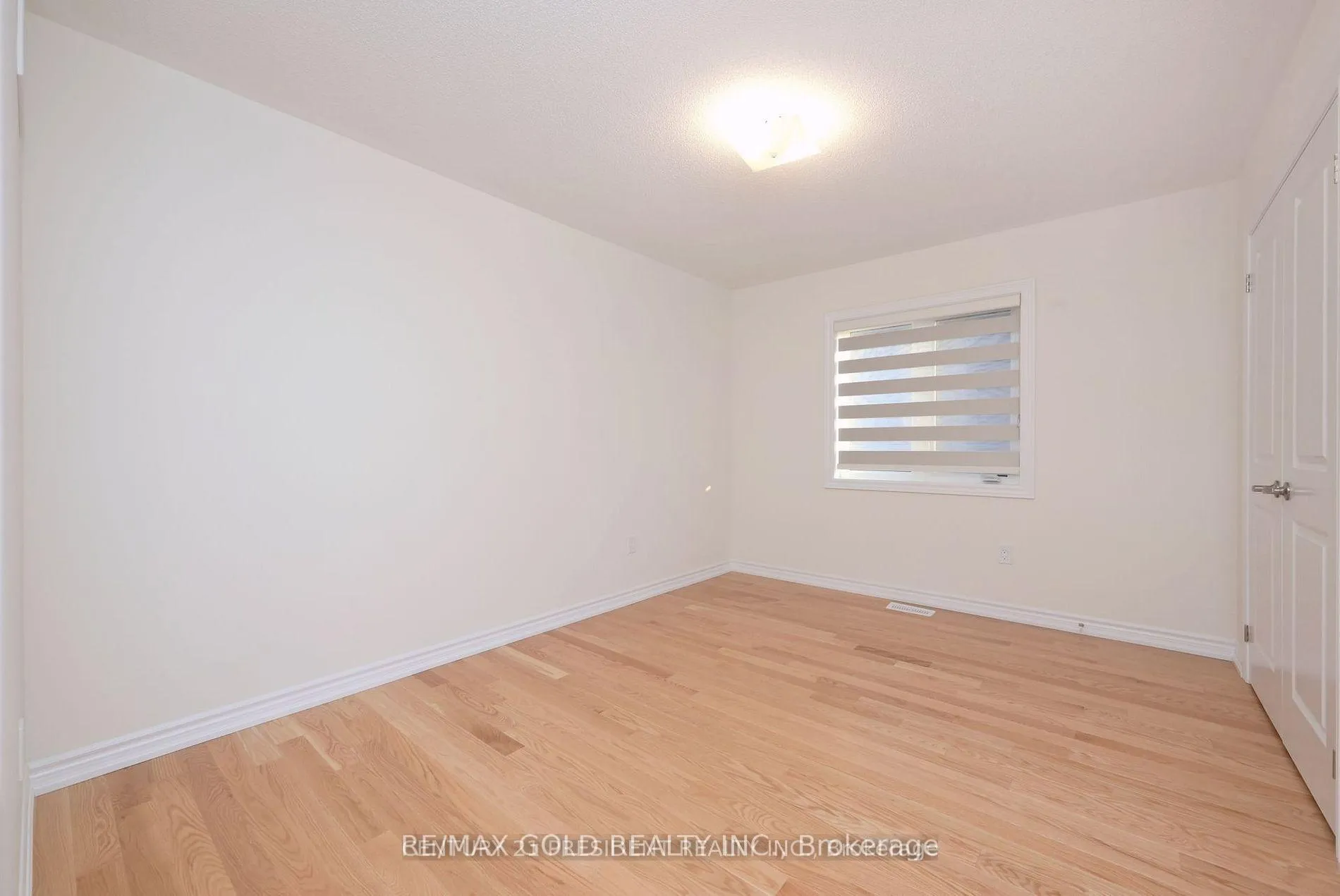 Photo 27 of 161 Terry Fox Drive, Barrie, Rural Barrie Southeast — HOMEH