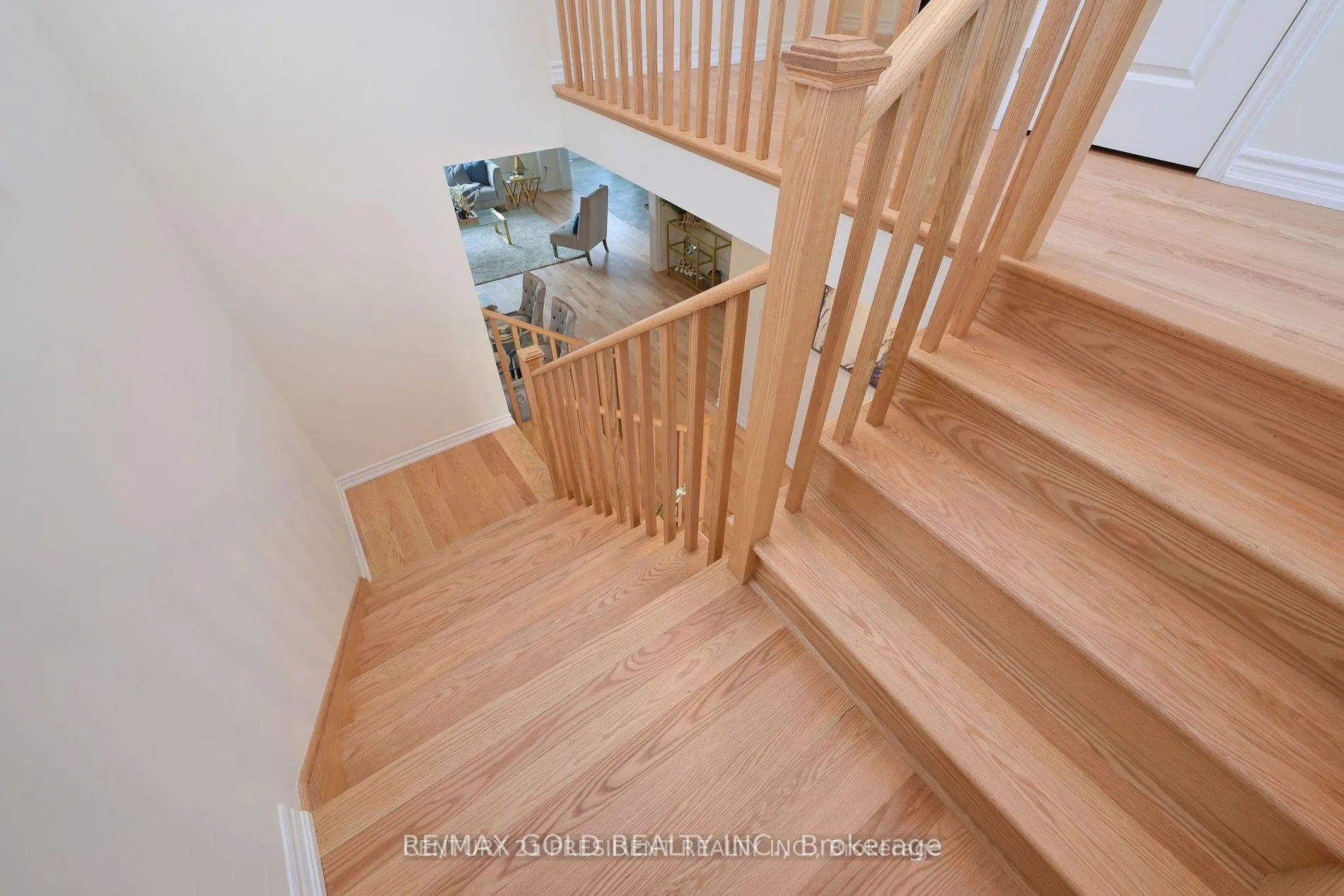 Photo 31 of 161 Terry Fox Drive, Barrie, Rural Barrie Southeast — HOMEH