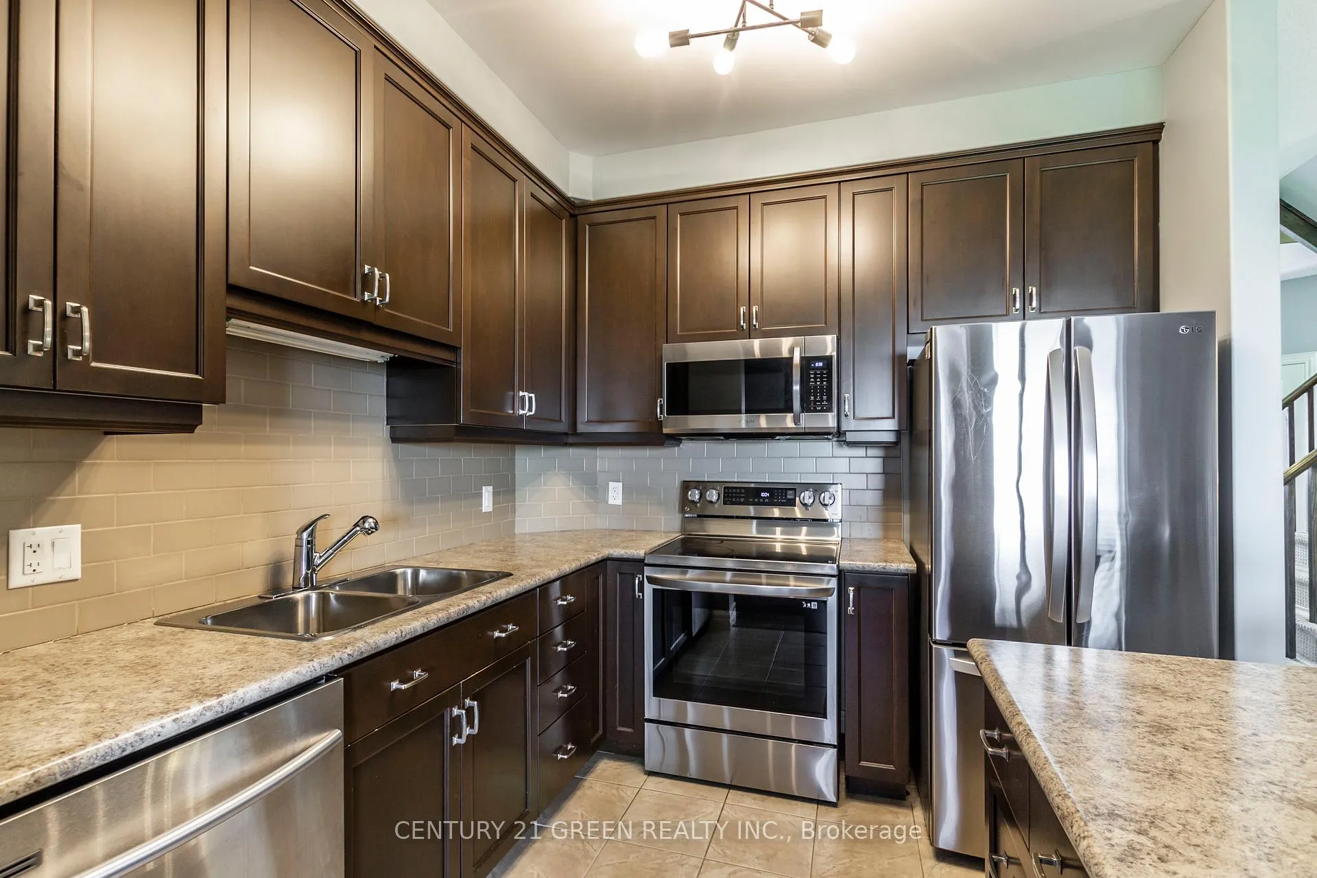 Photo 12 of 93 Sexton Crescent, Hamilton, Ancaster — HOMEH