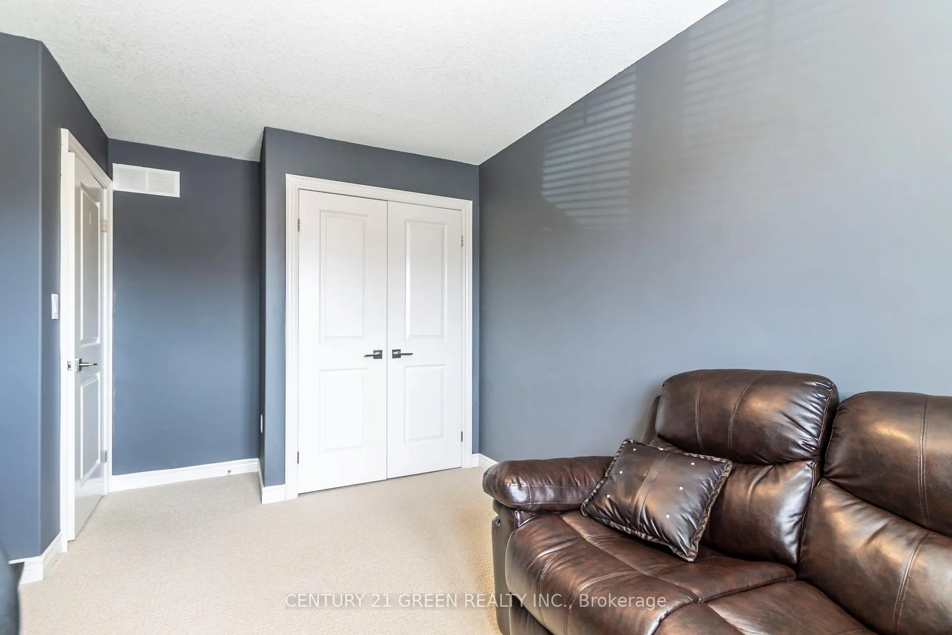 Photo 23 of 93 Sexton Crescent, Hamilton, Ancaster — HOMEH