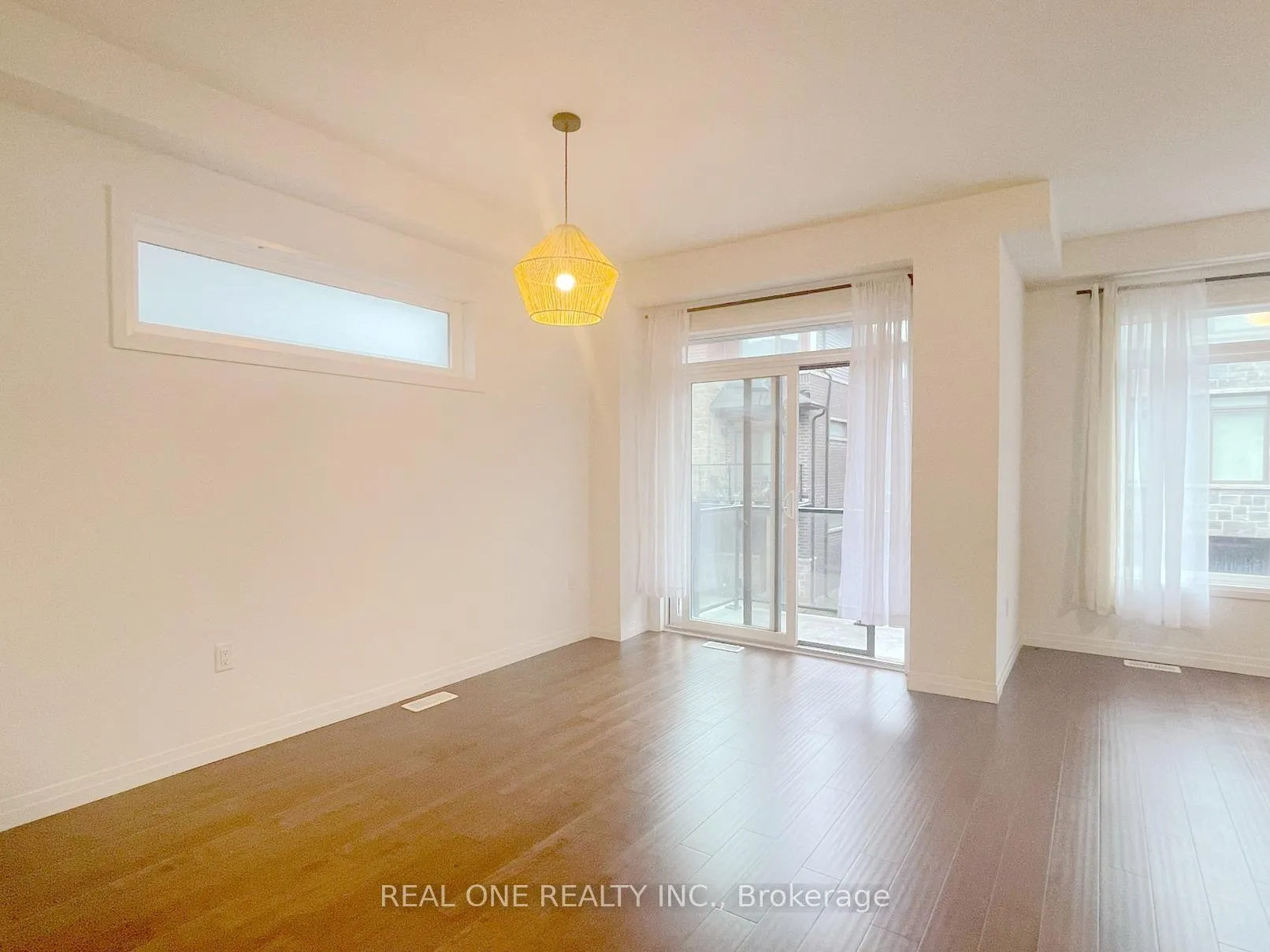 Photo 6 of Unit 87, 30 Times Square Boulevard, Hamilton, Stoney Creek Mountain — HOMEH