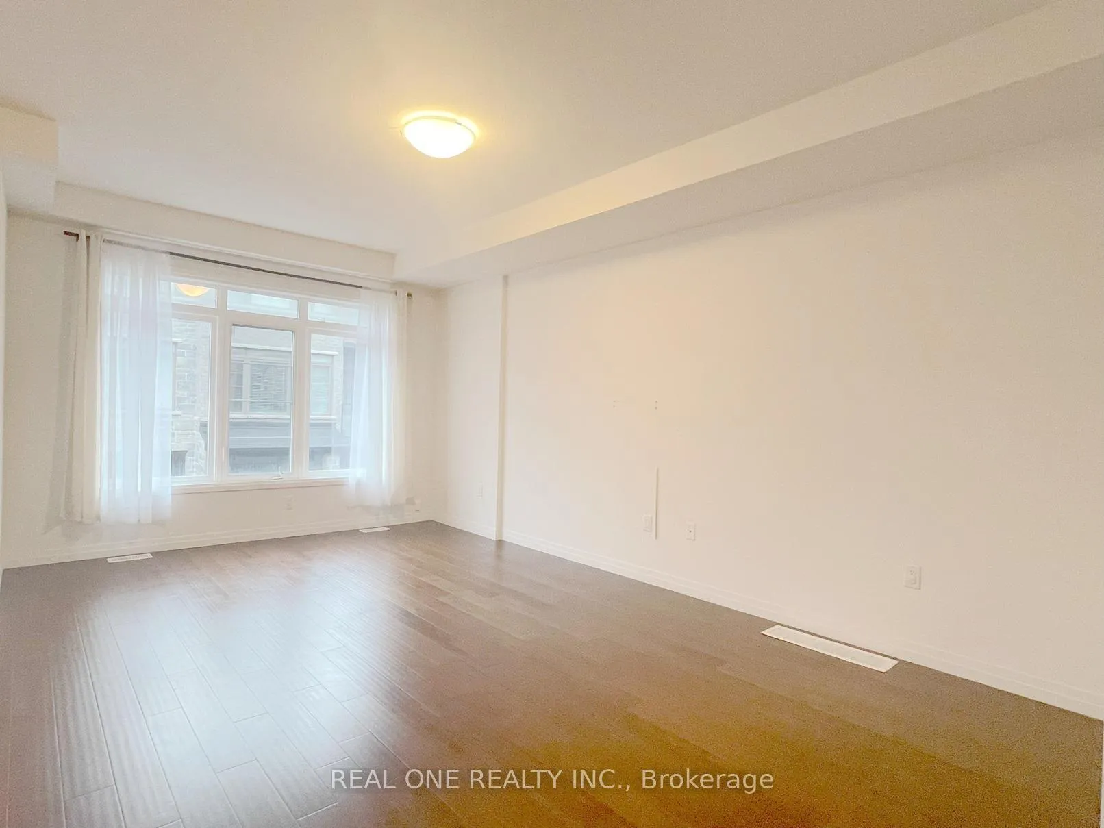 Photo 7 of Unit 87, 30 Times Square Boulevard, Hamilton, Stoney Creek Mountain — HOMEH