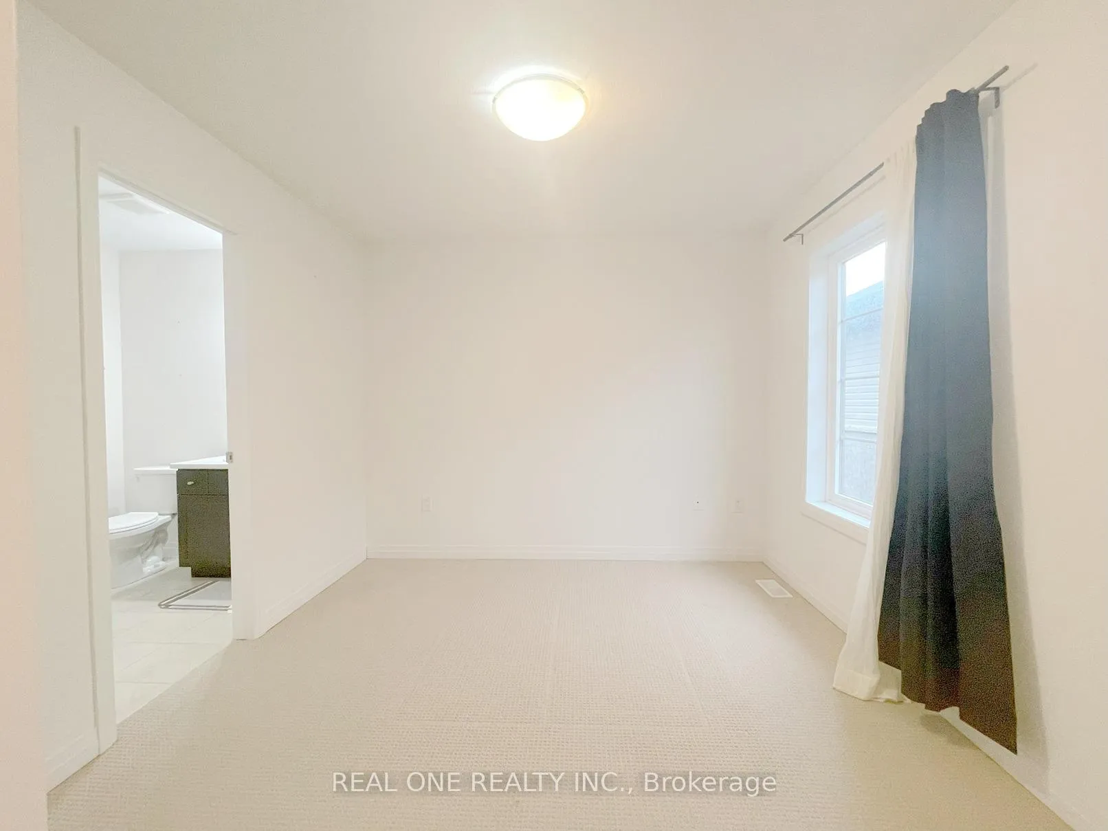 Photo 13 of Unit 87, 30 Times Square Boulevard, Hamilton, Stoney Creek Mountain — HOMEH