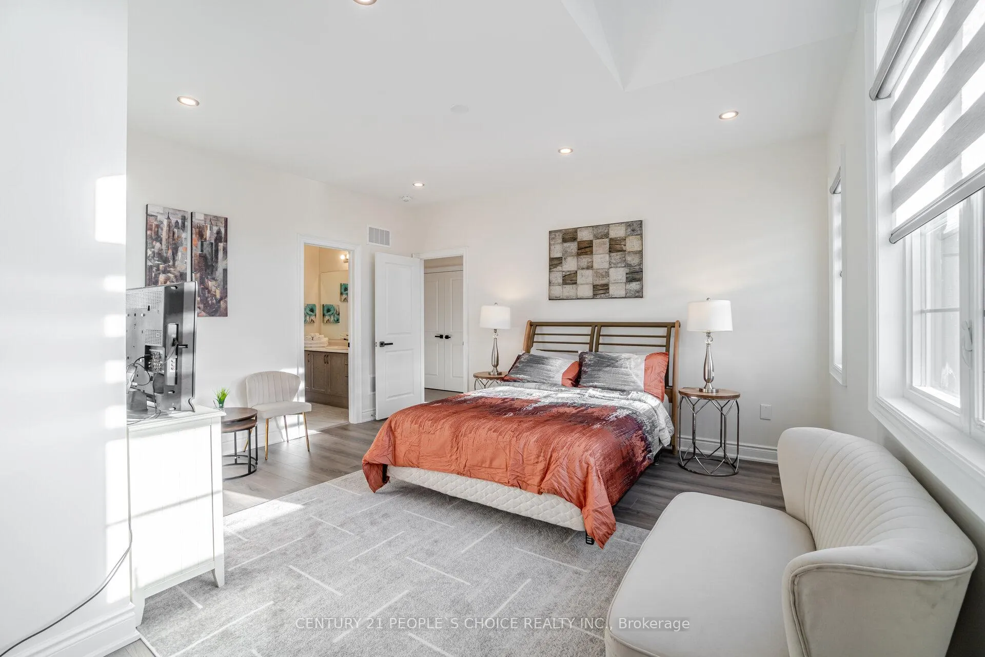 Photo 31 of Unit Main, 57 Pond View Gate, Hamilton, Waterdown — HOMEH