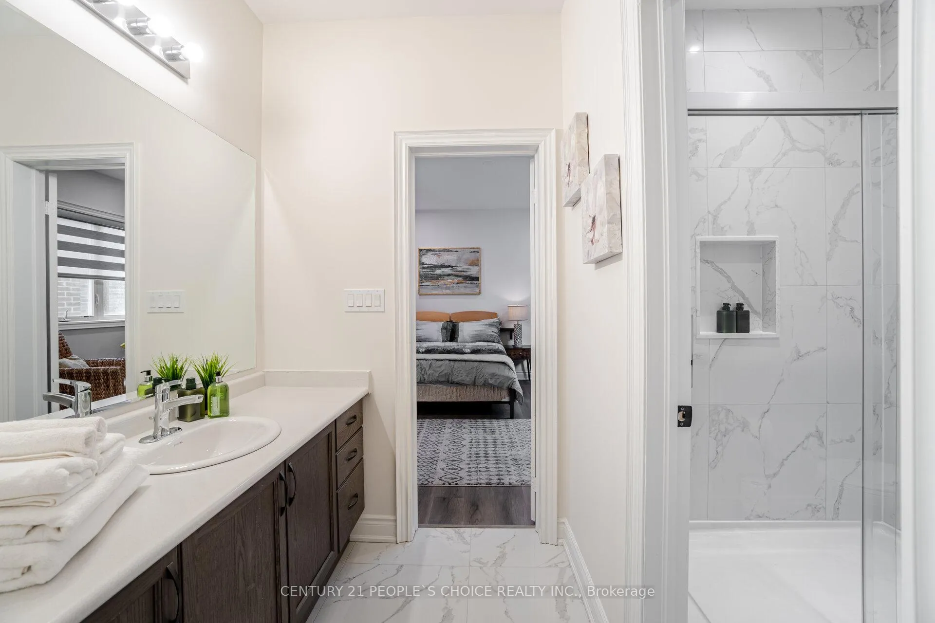 Photo 33 of Unit Main, 57 Pond View Gate, Hamilton, Waterdown — HOMEH