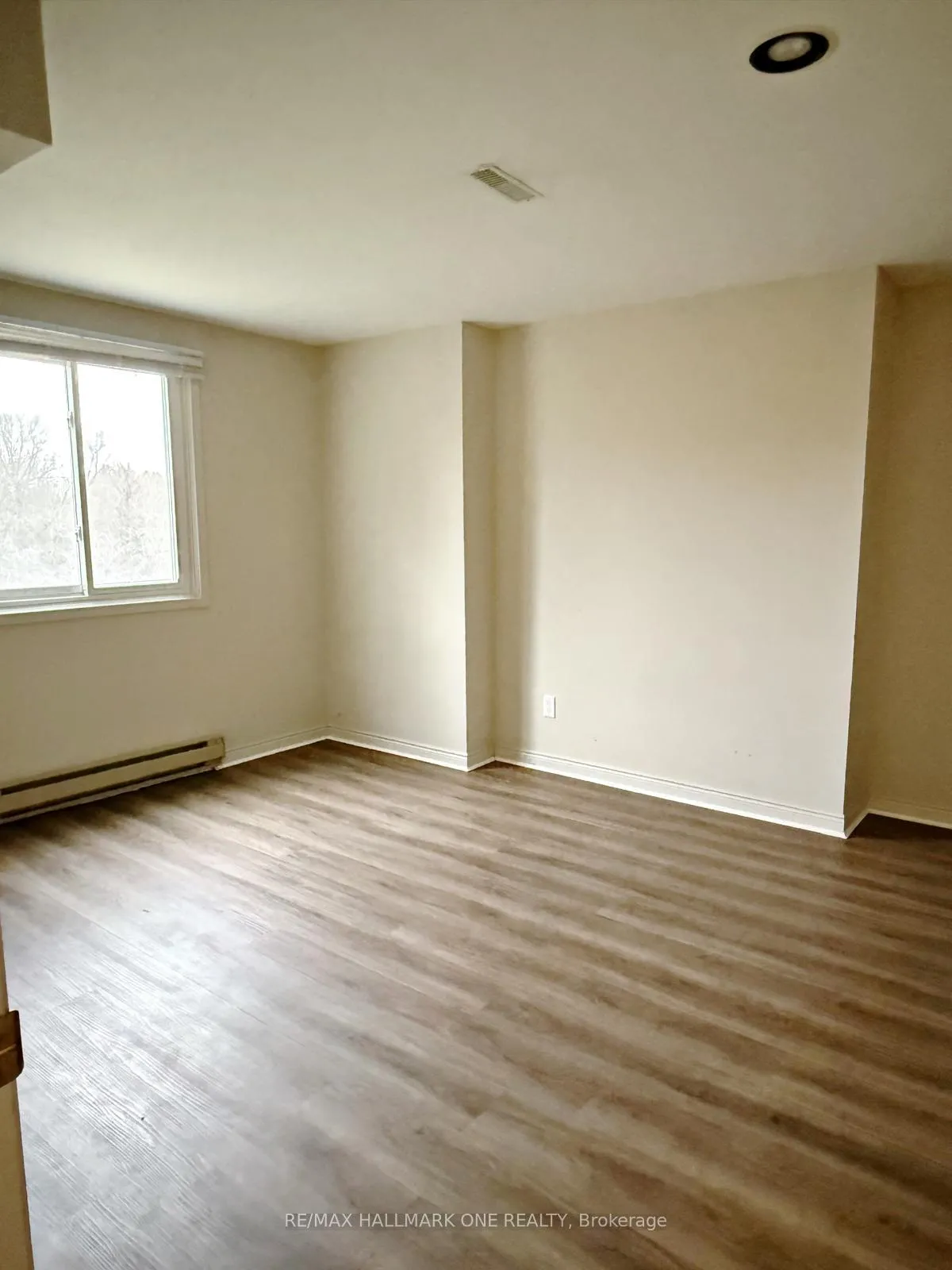 Photo 9 of 184 Timpson Drive, Aurora, Aurora Highlands — HOMEH